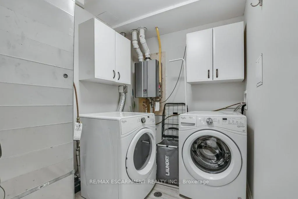 Photo 24 of 33 Szollosy Circle, Hamilton, Kennedy — HOMEH