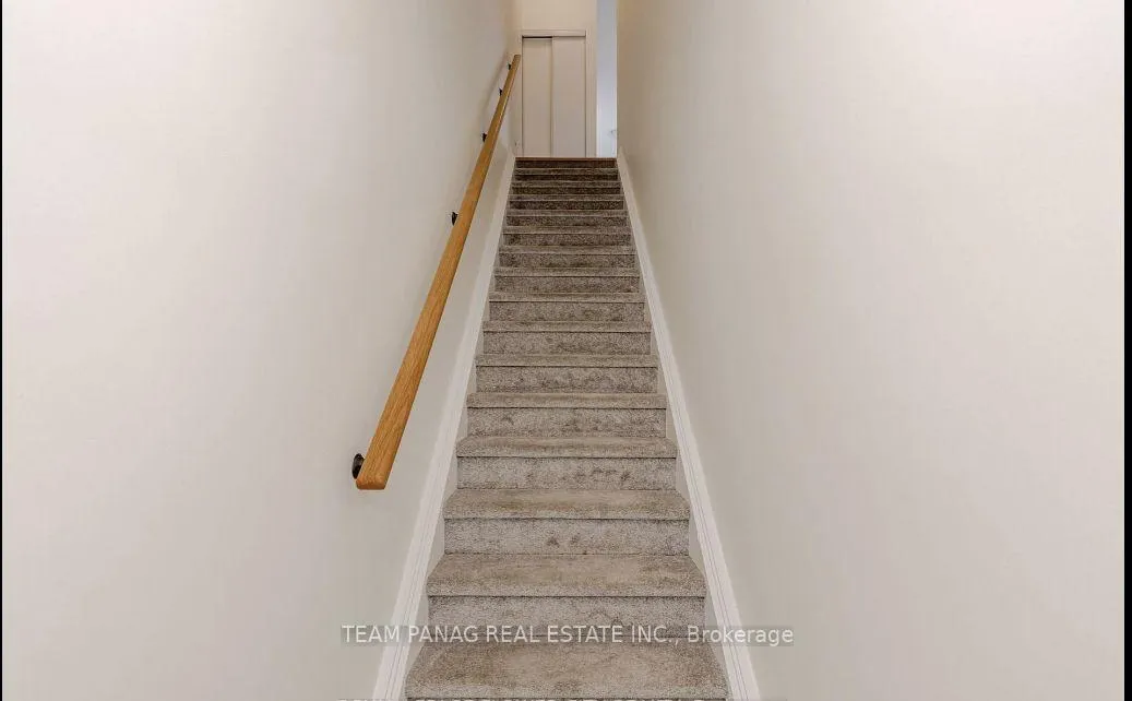 Photo 3 of Unit C13, 10 Palace Street, Kitchener, Laurentian Hills — HOMEH