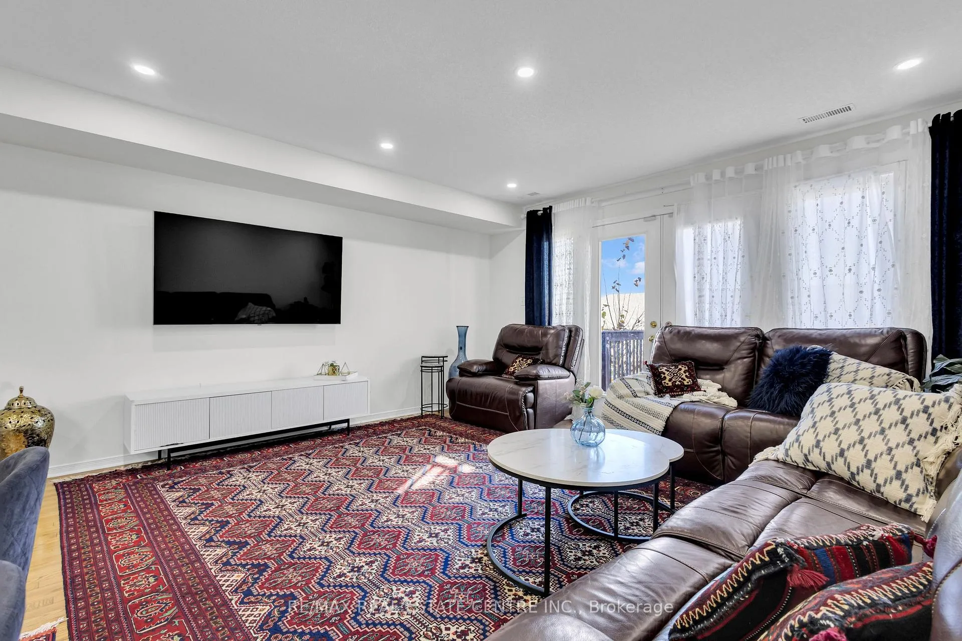 Photo 20 of Unit 17B, 50 Howe Drive, Kitchener, Laurentian Hills — HOMEH