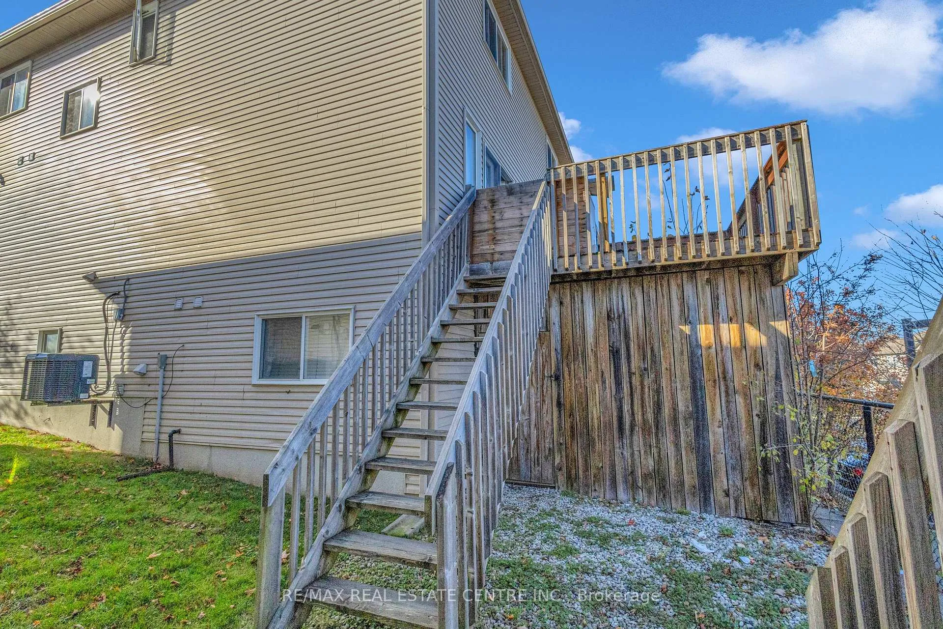 Photo 35 of Unit 17B, 50 Howe Drive, Kitchener, Laurentian Hills — HOMEH