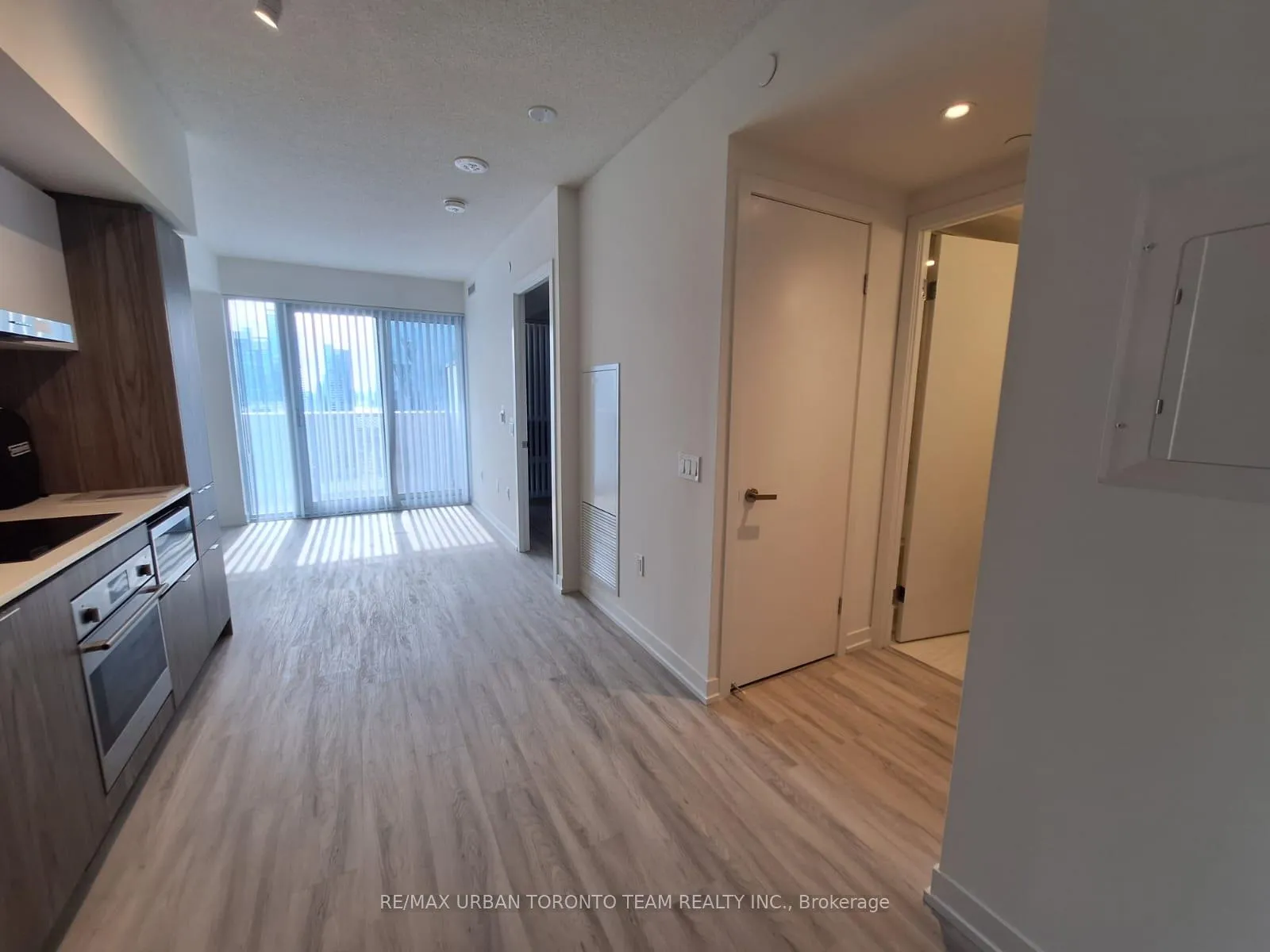 Photo 2 of Unit 4816, 55 Cooper Street, Toronto, Waterfront Communities — HOMEH