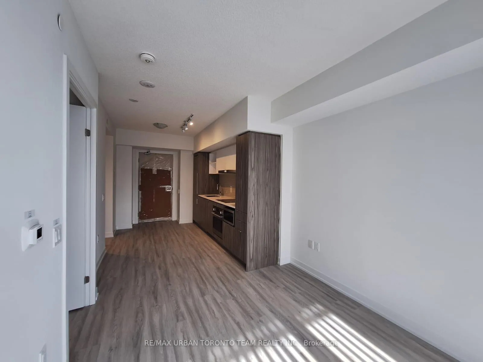 Photo 3 of Unit 4816, 55 Cooper Street, Toronto, Waterfront Communities — HOMEH