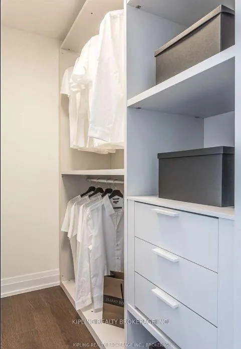 Photo 10 of Unit 604, 101 St Clair Avenue W, Toronto, Yonge-St. Clair — HOMEH