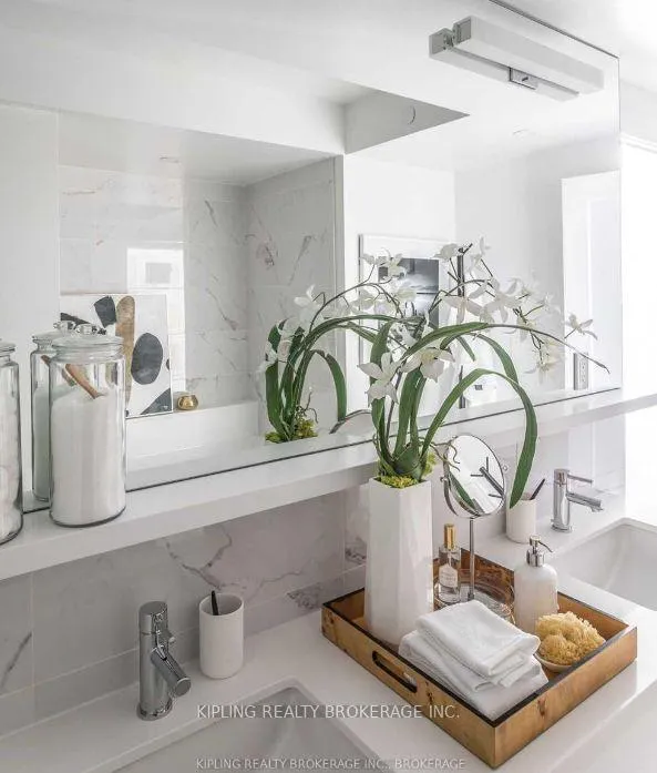 Photo 14 of Unit 604, 101 St Clair Avenue W, Toronto, Yonge-St. Clair — HOMEH
