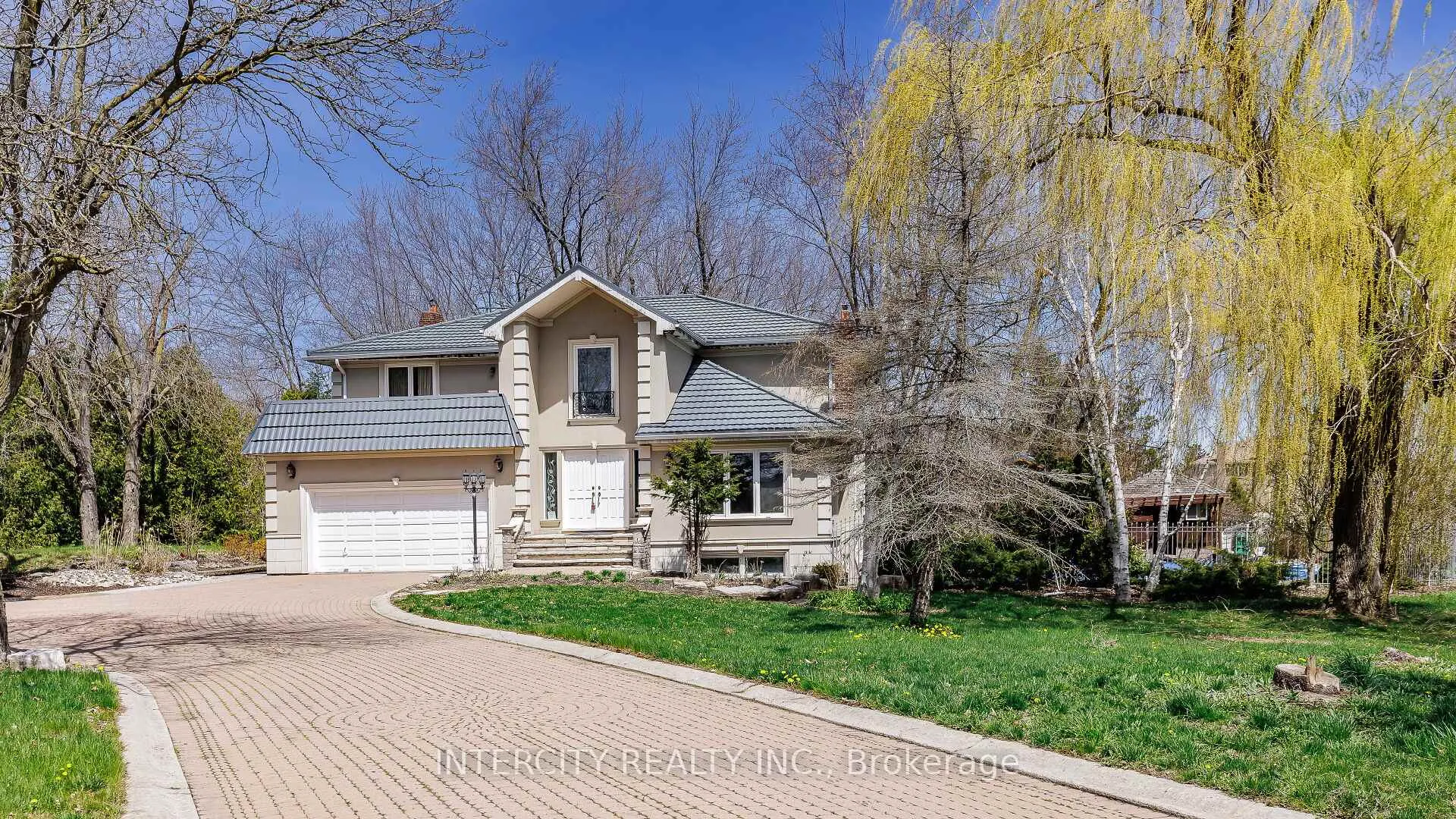 Front of 10829 McVean Drive