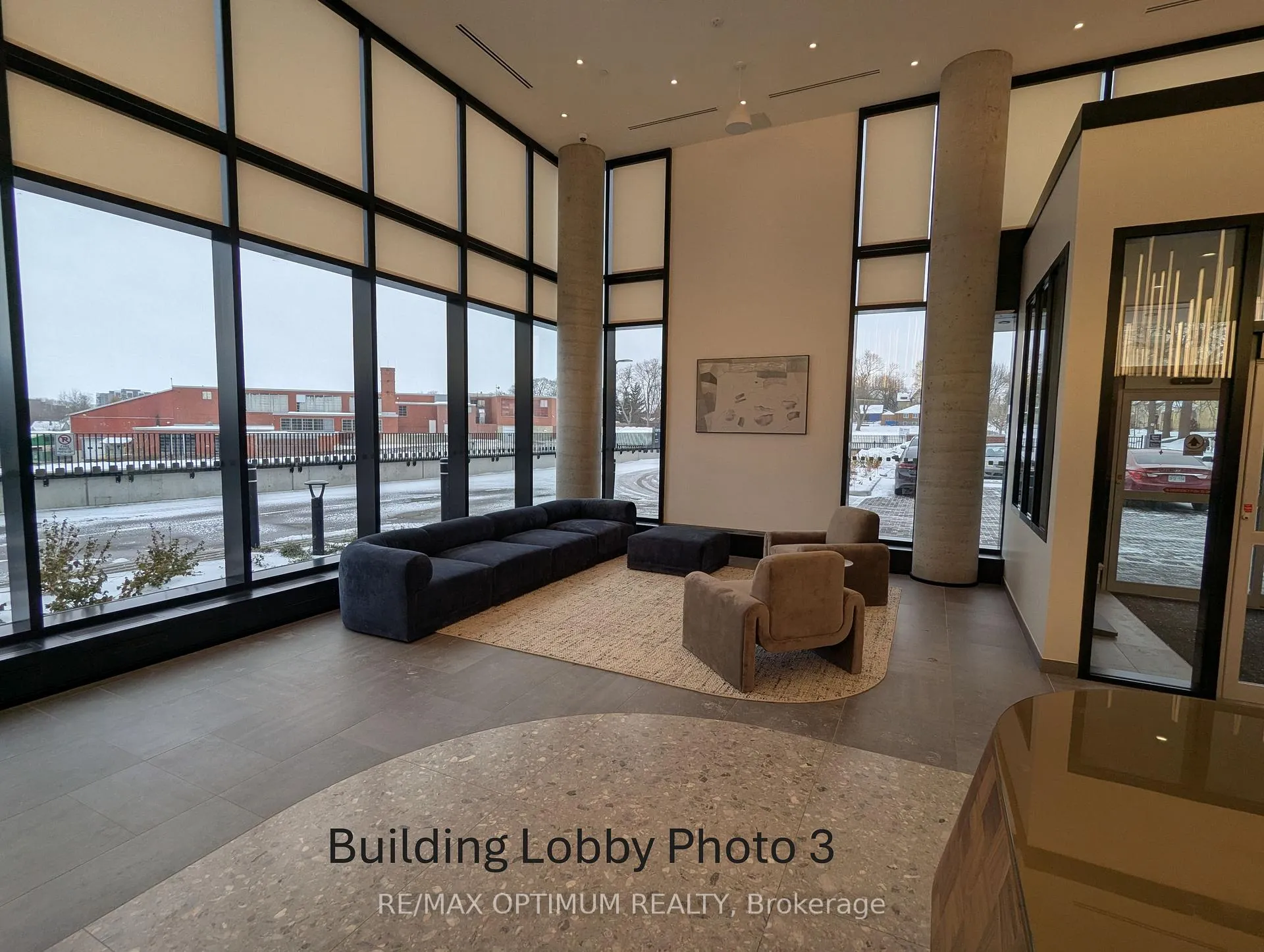 Photo 3 of Unit 3303, 25 Wellington Street S, Kitchener — HOMEH