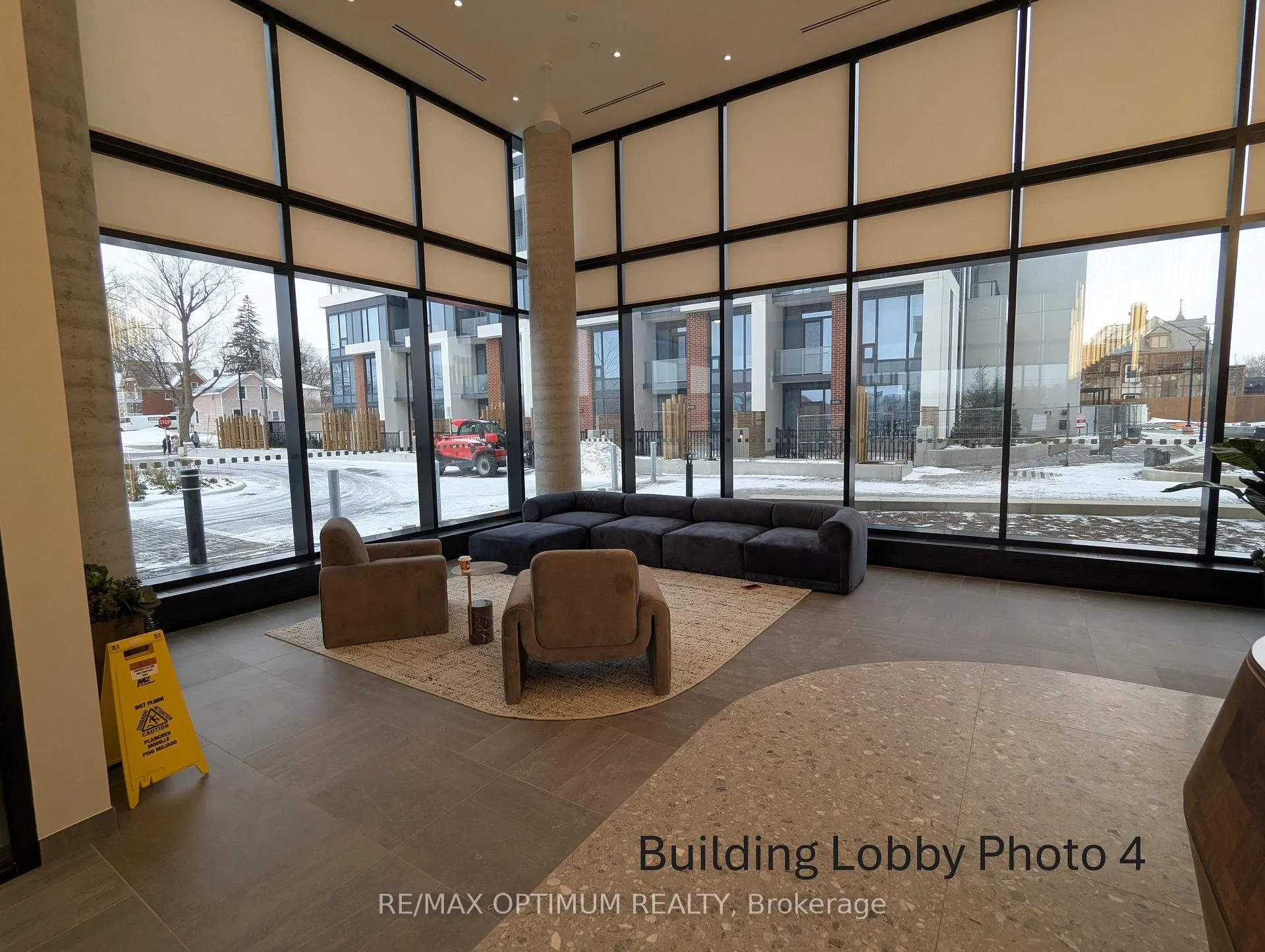 Photo 4 of Unit 3303, 25 Wellington Street S, Kitchener — HOMEH