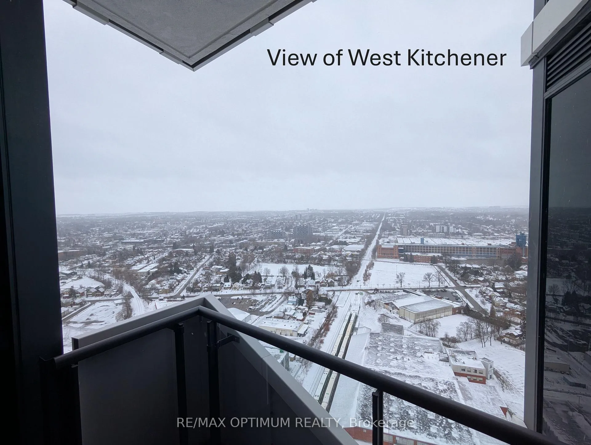 Photo 15 of Unit 3303, 25 Wellington Street S, Kitchener — HOMEH