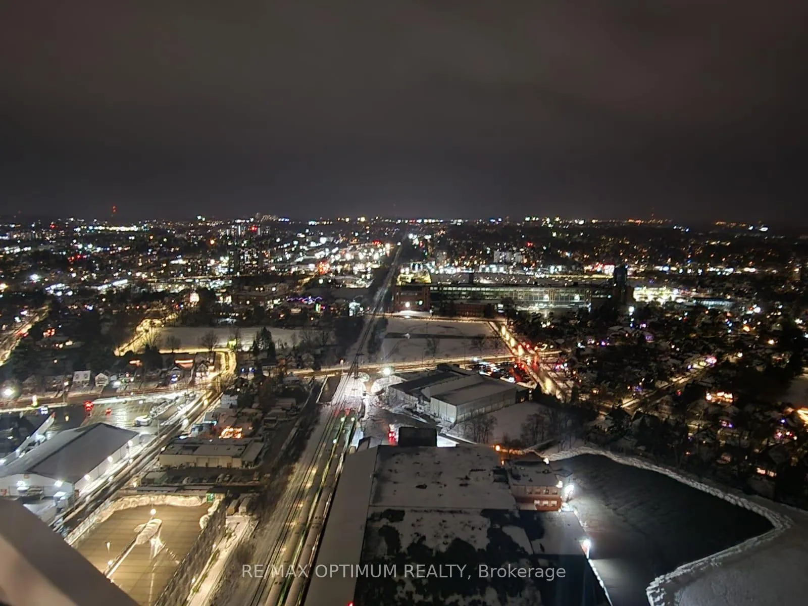 Photo 17 of Unit 3303, 25 Wellington Street S, Kitchener — HOMEH