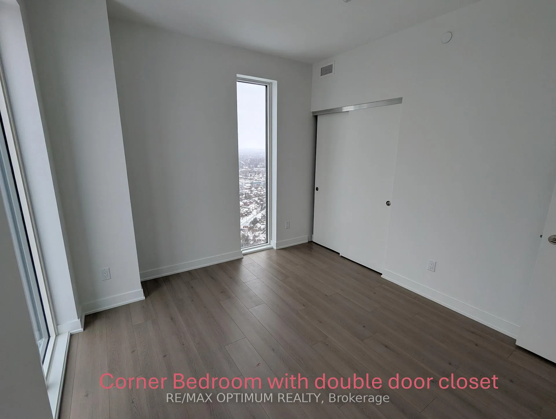 Photo 19 of Unit 3303, 25 Wellington Street S, Kitchener — HOMEH
