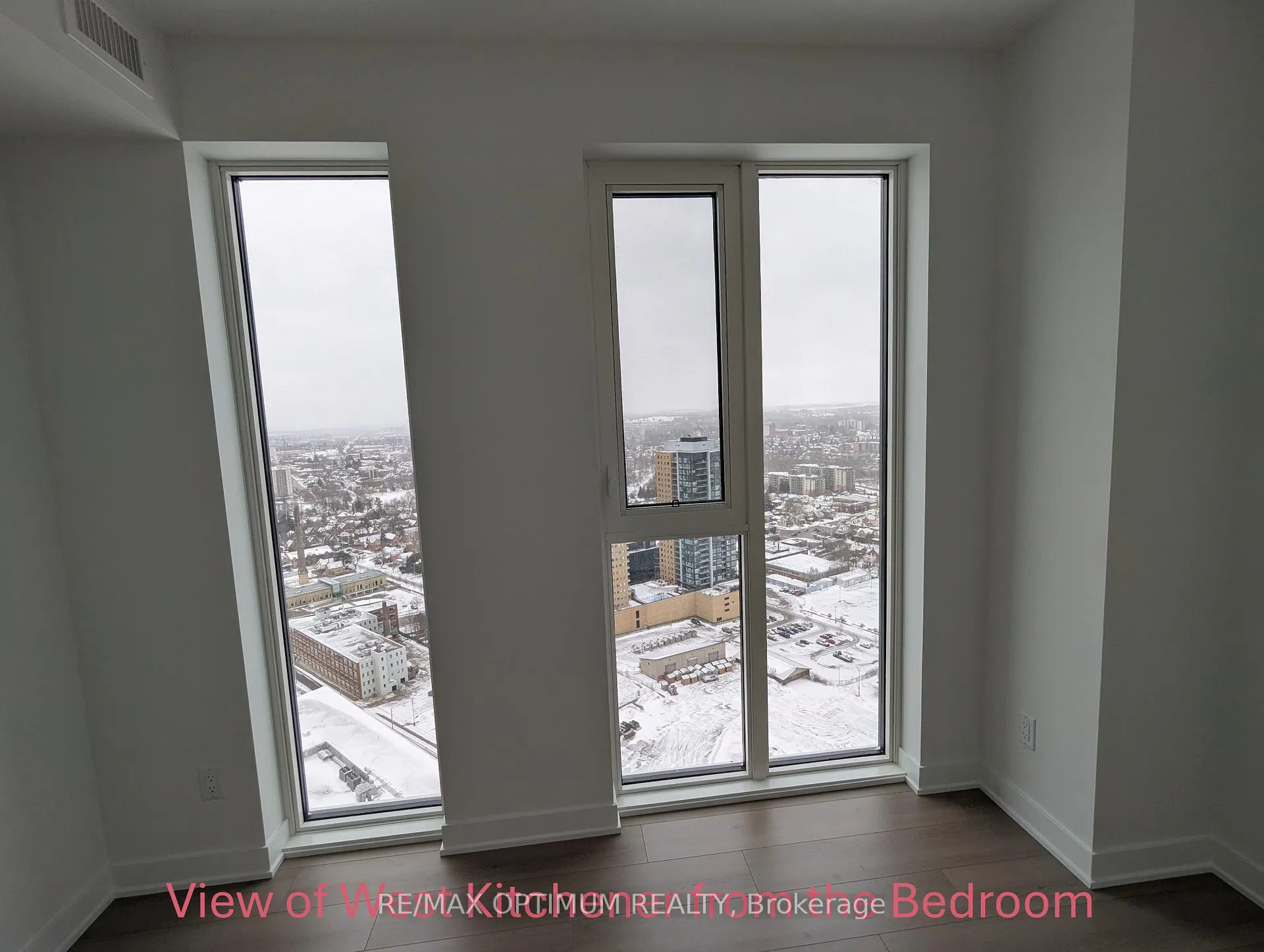 Photo 21 of Unit 3303, 25 Wellington Street S, Kitchener — HOMEH