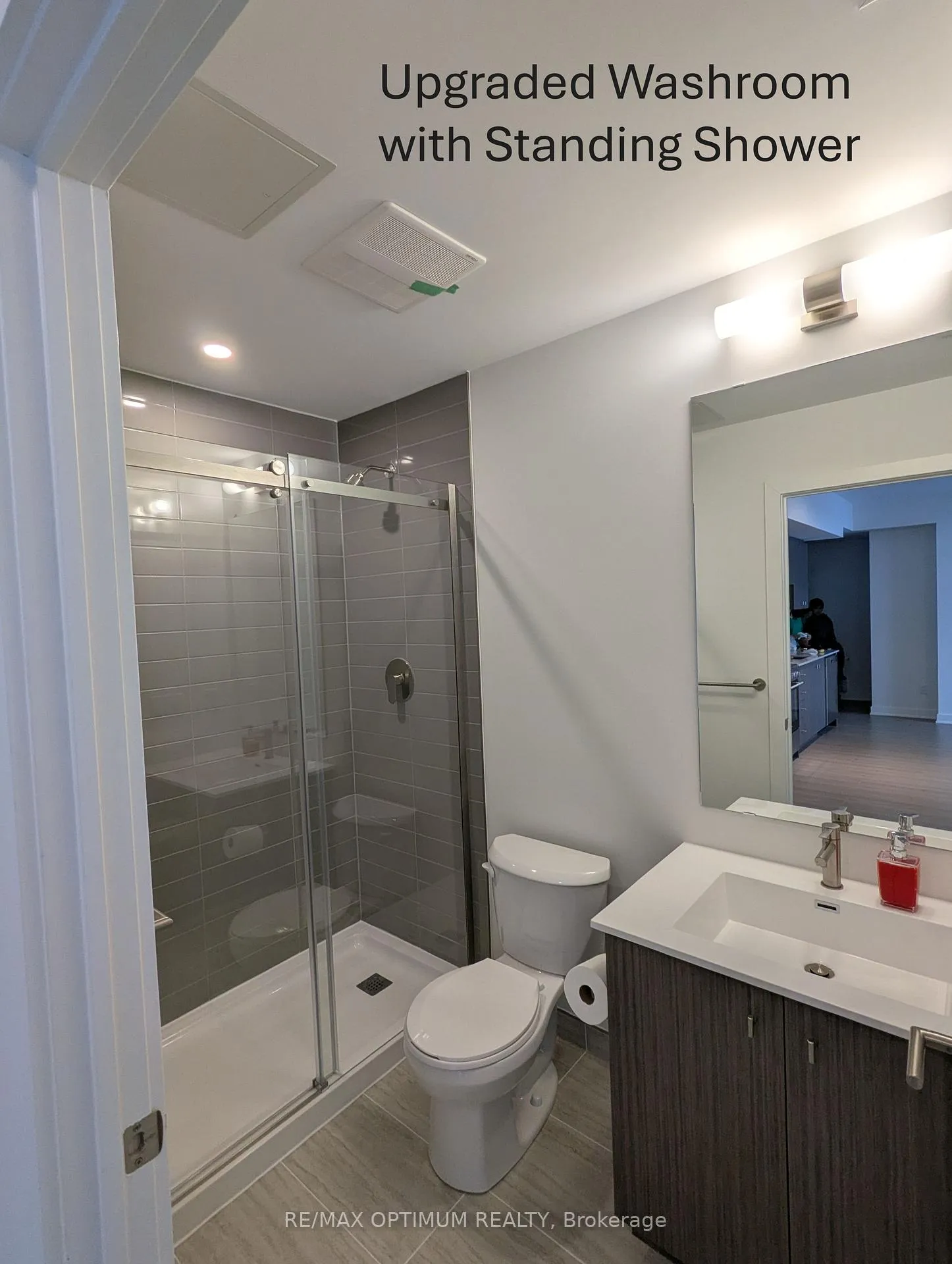 Photo 23 of Unit 3303, 25 Wellington Street S, Kitchener — HOMEH