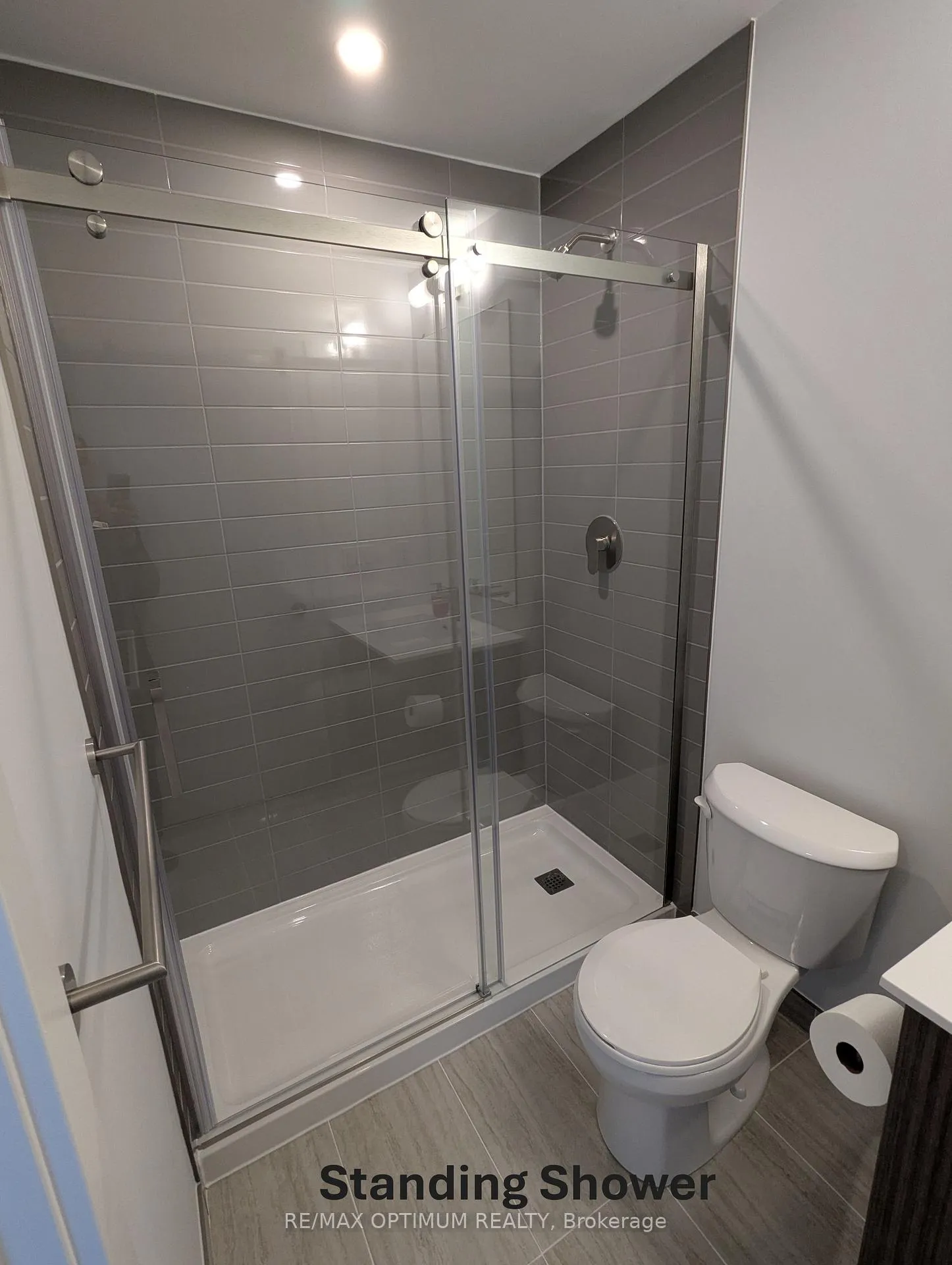 Photo 24 of Unit 3303, 25 Wellington Street S, Kitchener — HOMEH