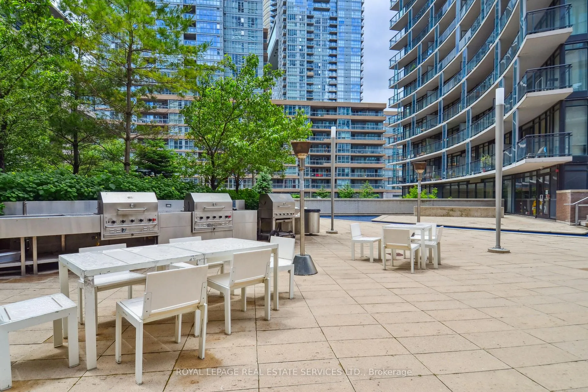 Photo 20 of Unit 832, 8 Telegram Mews E, Toronto, Waterfront Communities — HOMEH