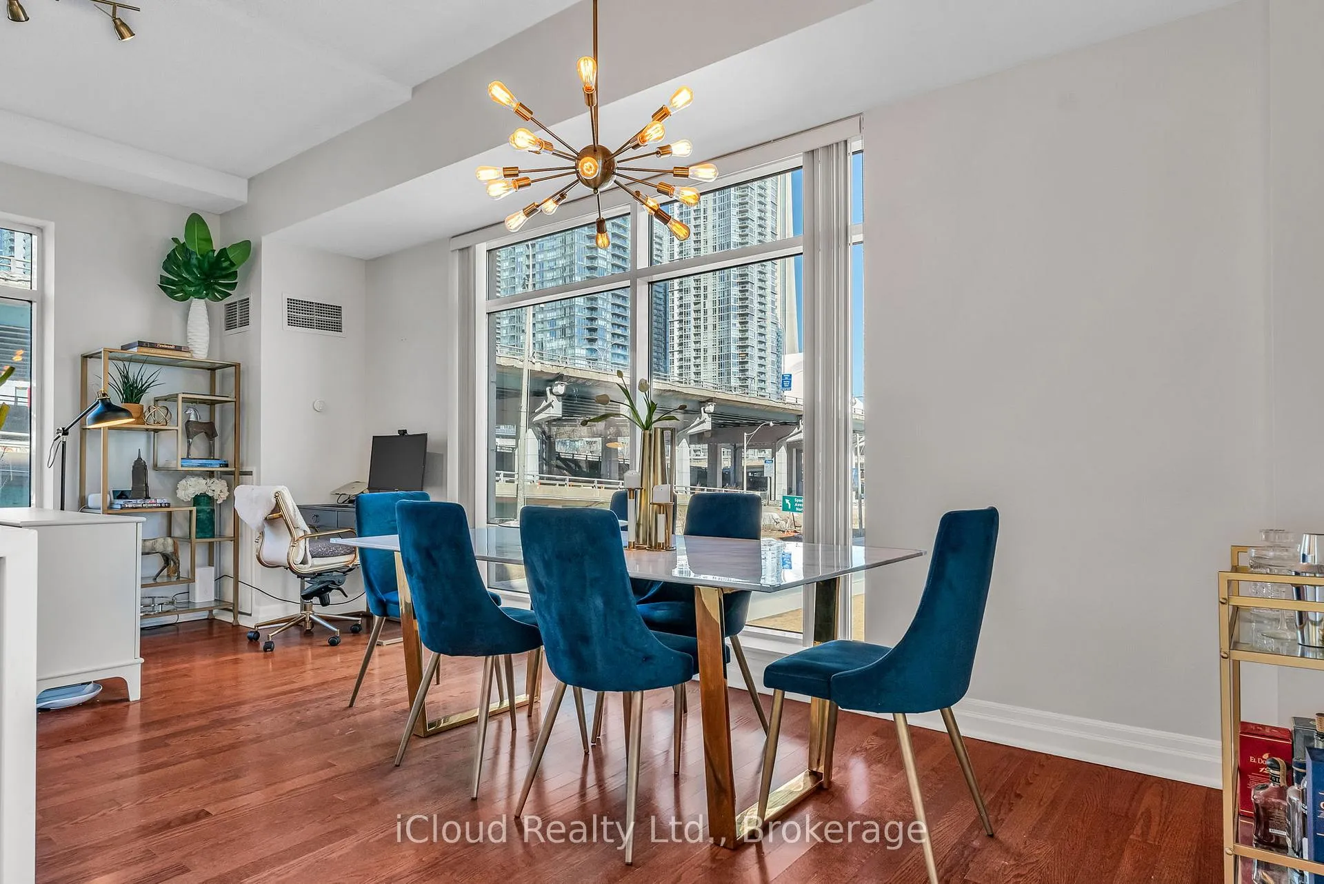 Photo 13 of Unit 210E, 500 Queens Quay W, Toronto, Waterfront Communities — HOMEH