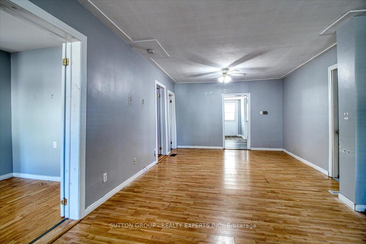 Photo 10 of 24 James Street, Chatham-Kent — HOMEH