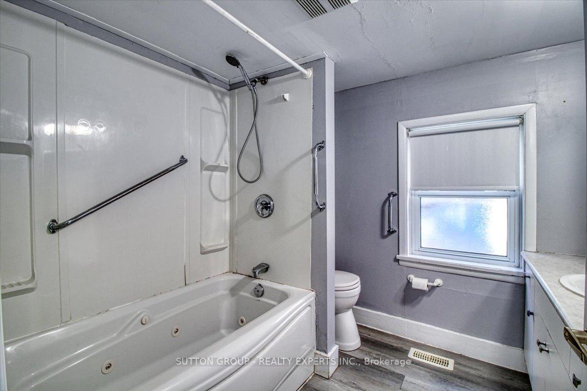 Photo 19 of 24 James Street, Chatham-Kent — HOMEH