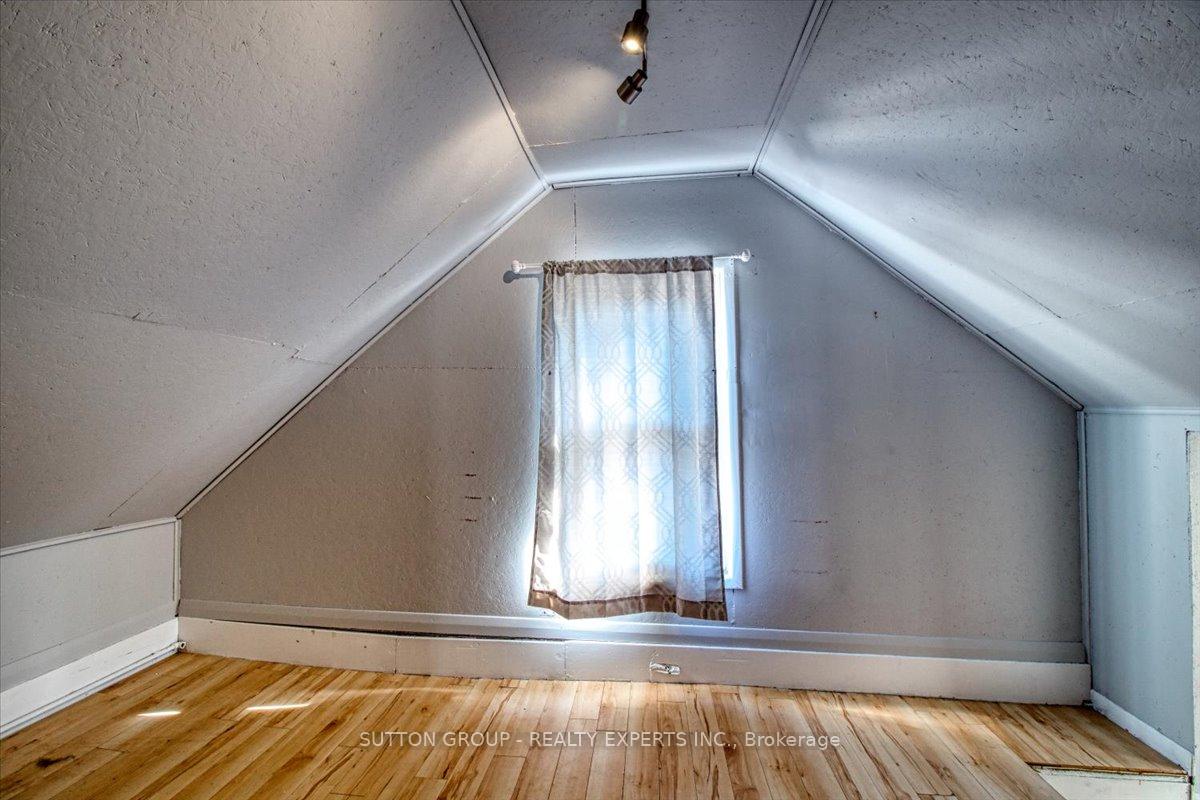 Photo 28 of 24 James Street, Chatham-Kent — HOMEH