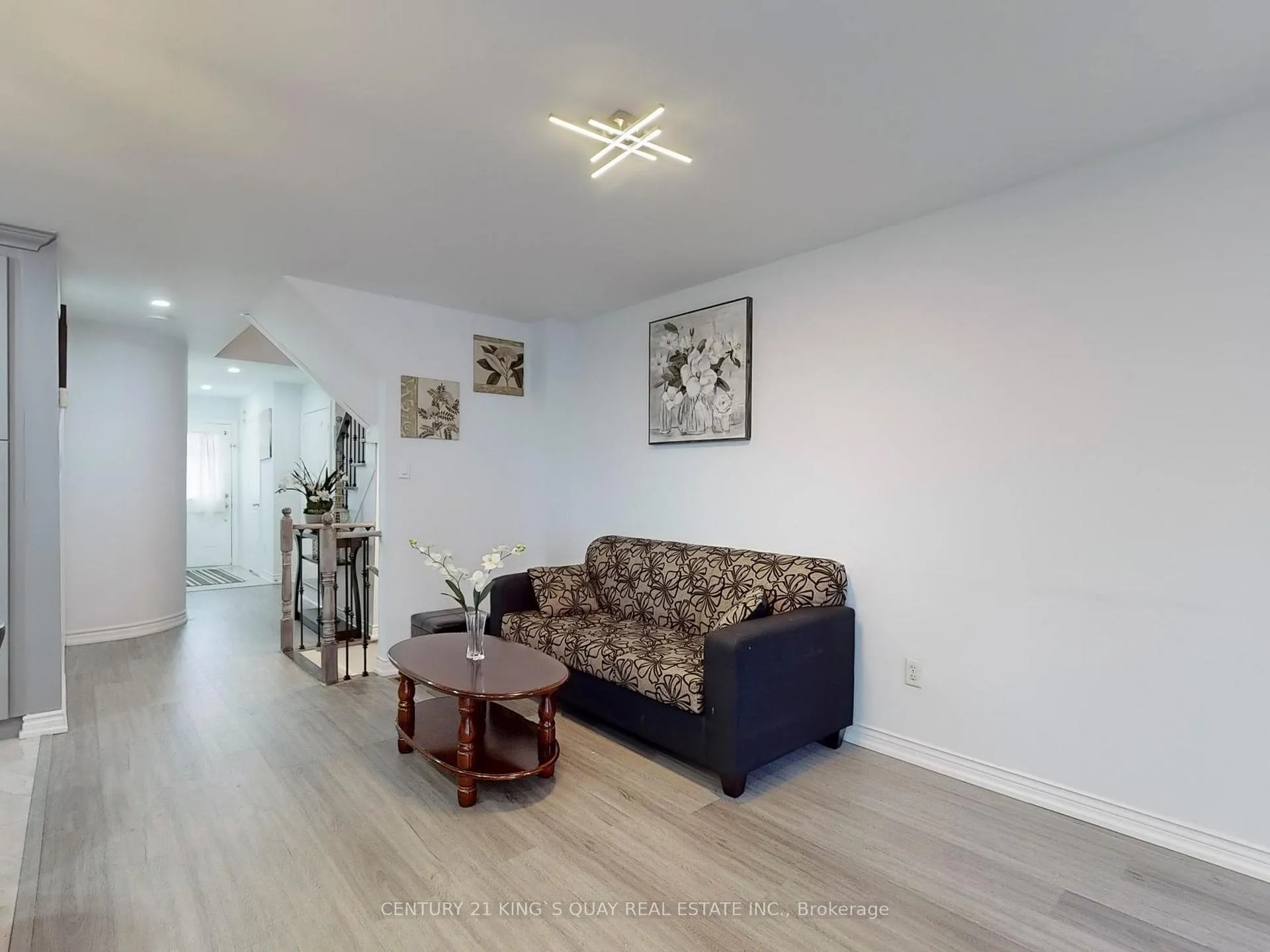 Photo 8 of 116 Redkey Drive, Markham, Milliken Mills East — HOMEH