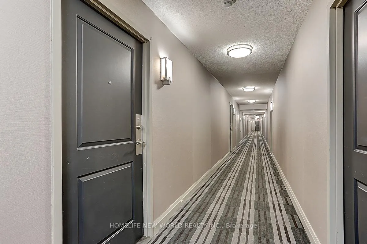 Photo 3 of Unit 711, 35 Bastion Street, Toronto, Niagara — HOMEH