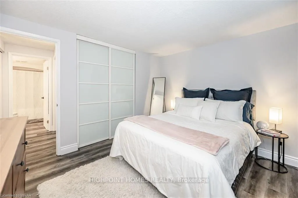 Photo 8 of Unit 802, 565 Greenfield Avenue, Kitchener — HOMEH