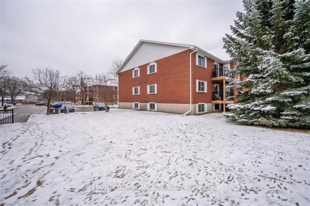 Photo 13 of Unit 802, 565 Greenfield Avenue, Kitchener — HOMEH