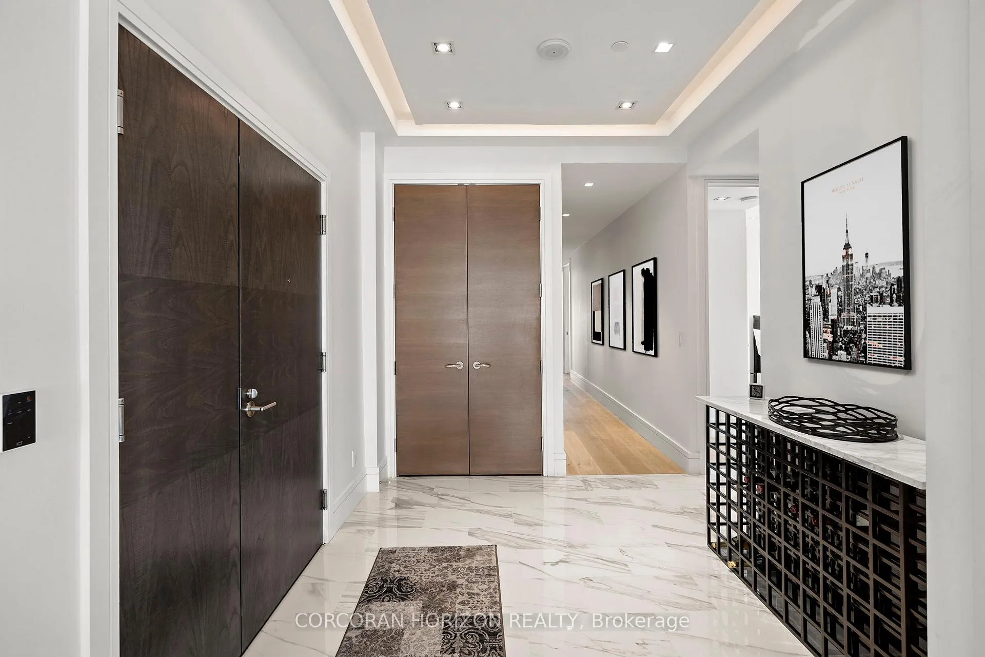 Photo 4 of Unit SPH5601, 88 Scott Street, Toronto, Church-Yonge Corridor — HOMEH