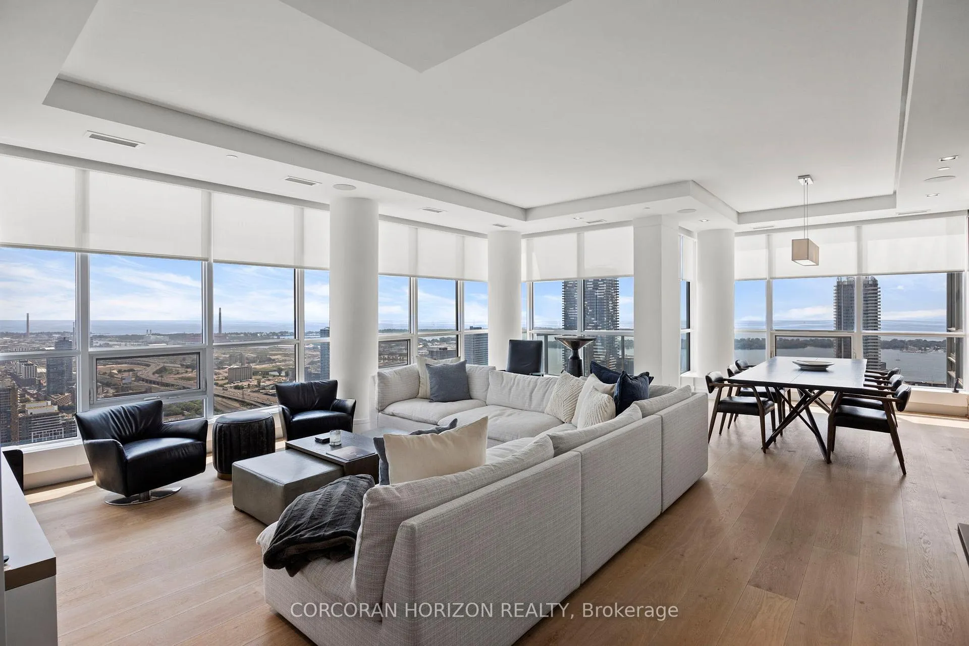 Photo 10 of Unit SPH5601, 88 Scott Street, Toronto, Church-Yonge Corridor — HOMEH