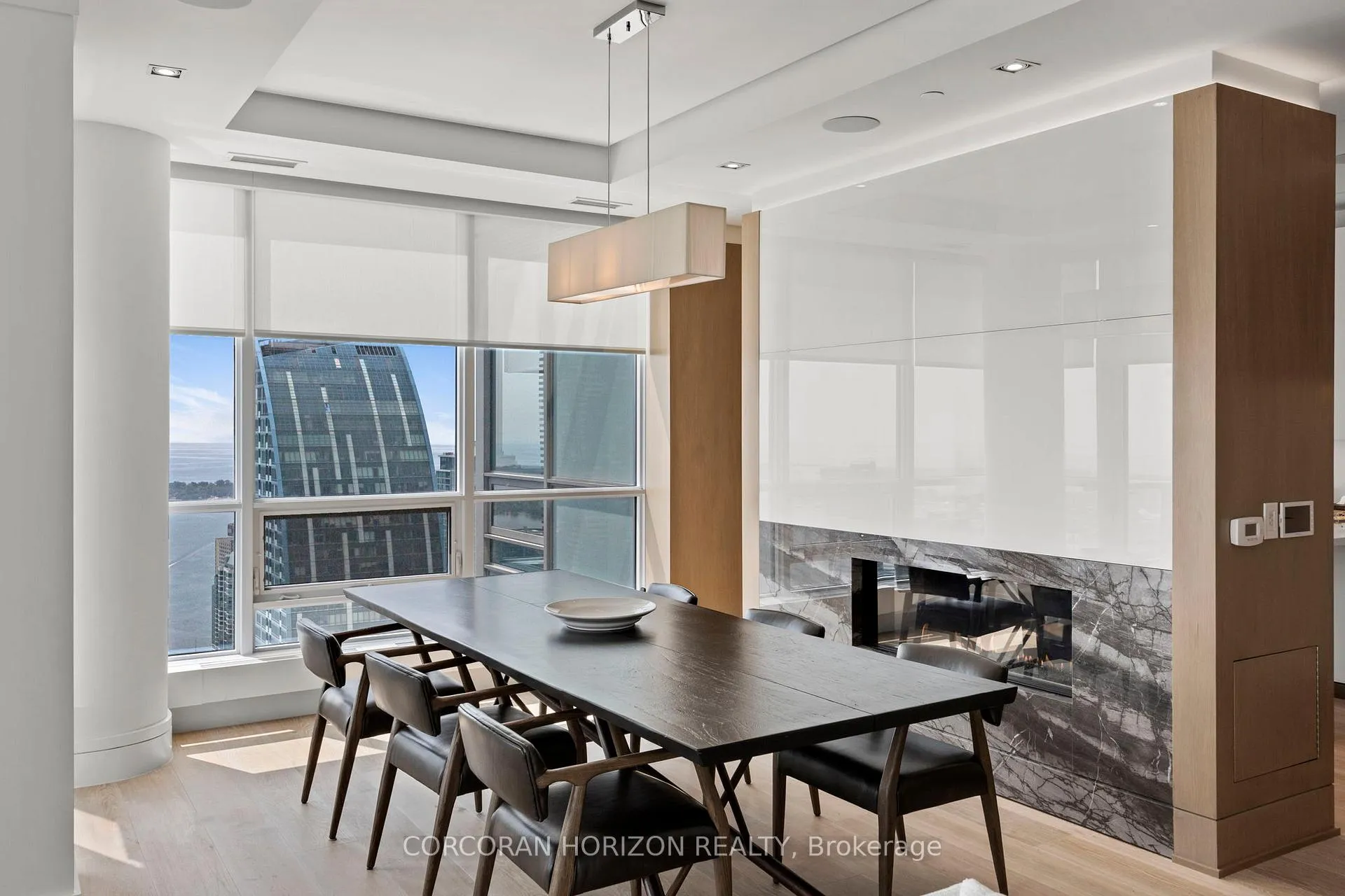 Photo 12 of Unit SPH5601, 88 Scott Street, Toronto, Church-Yonge Corridor — HOMEH