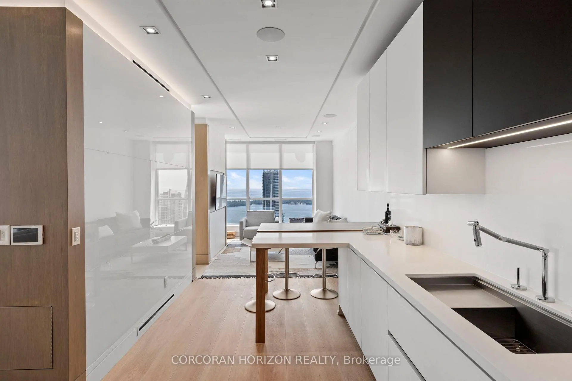 Photo 16 of Unit SPH5601, 88 Scott Street, Toronto, Church-Yonge Corridor — HOMEH