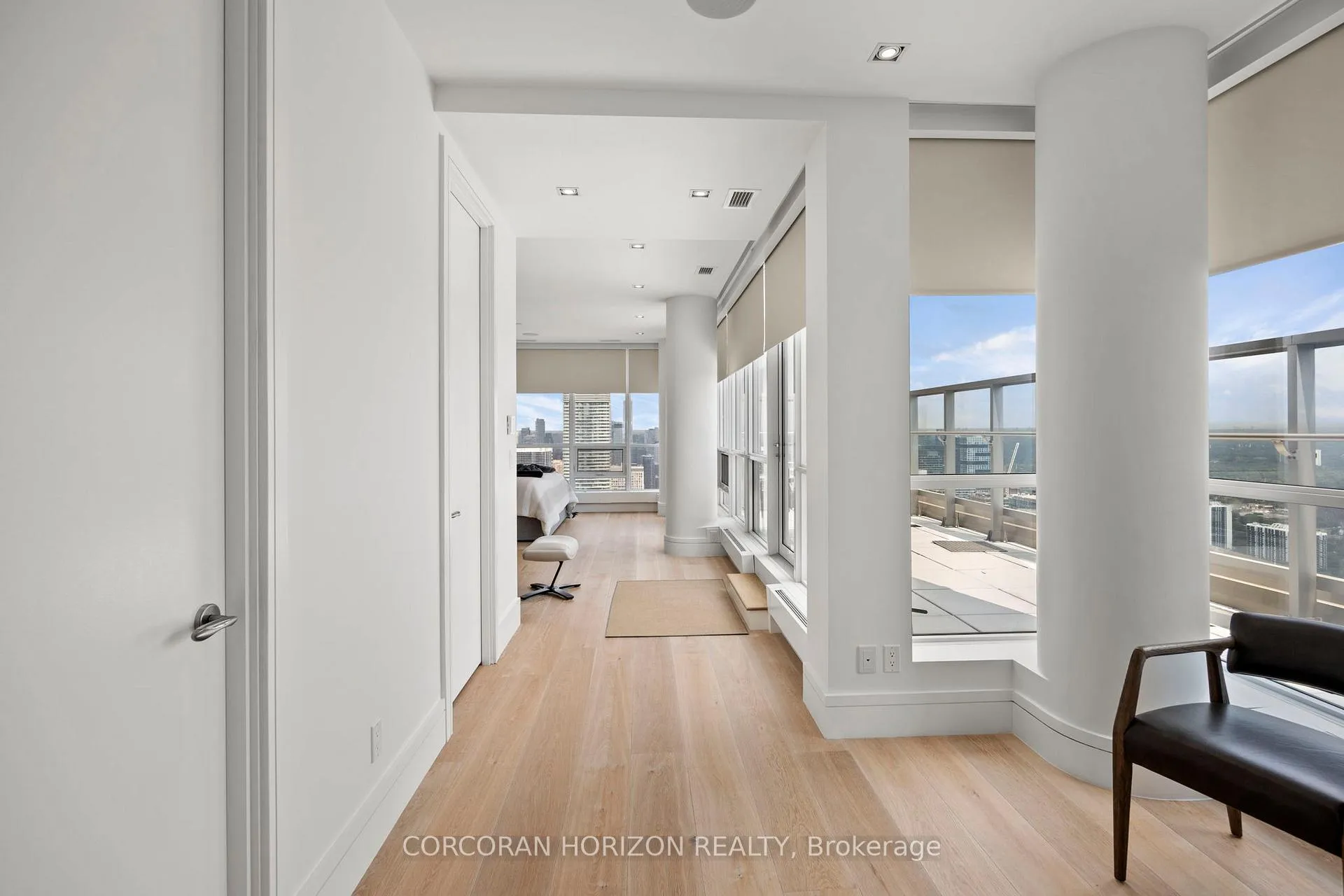 Photo 20 of Unit SPH5601, 88 Scott Street, Toronto, Church-Yonge Corridor — HOMEH