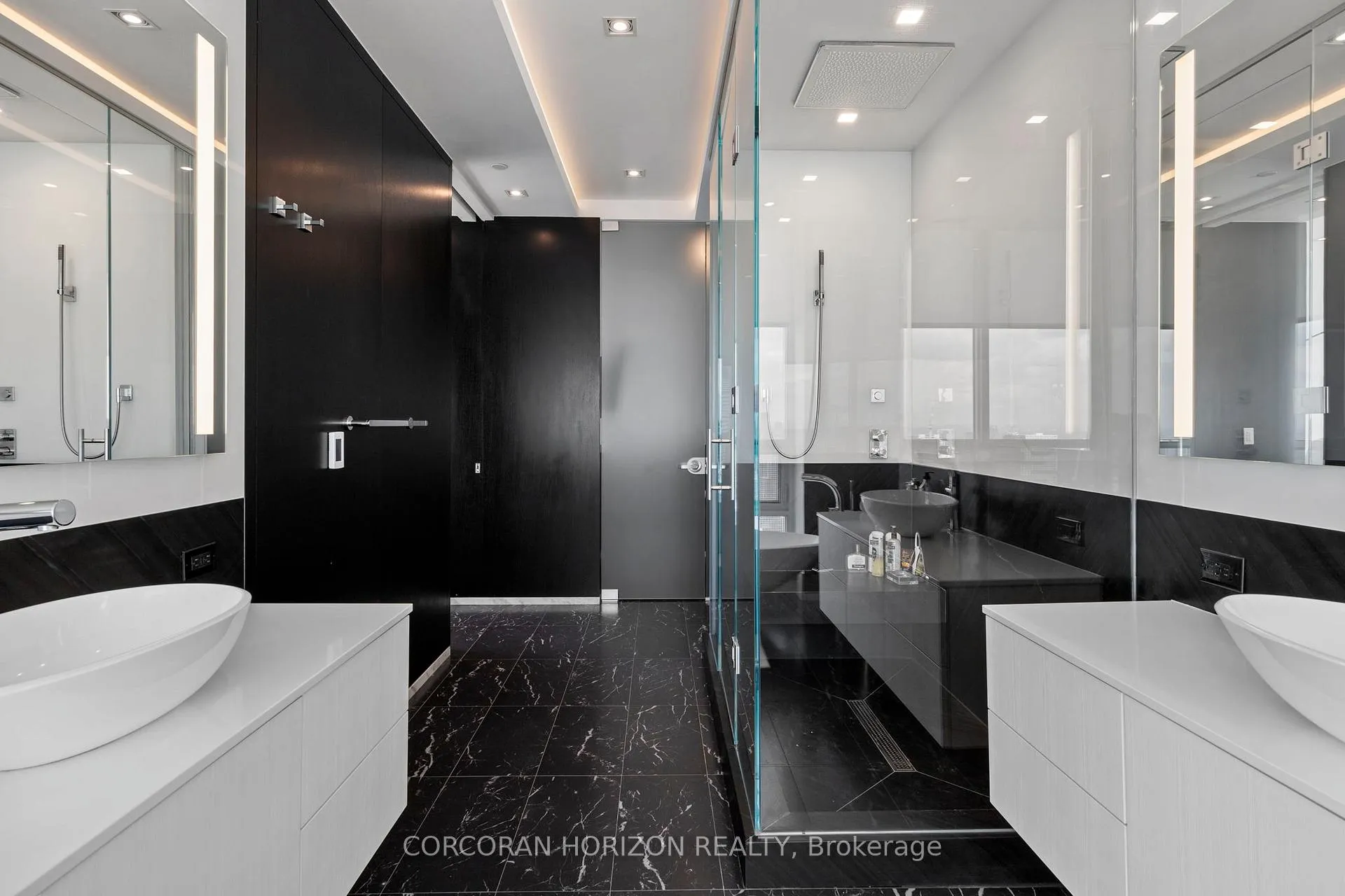 Photo 27 of Unit SPH5601, 88 Scott Street, Toronto, Church-Yonge Corridor — HOMEH