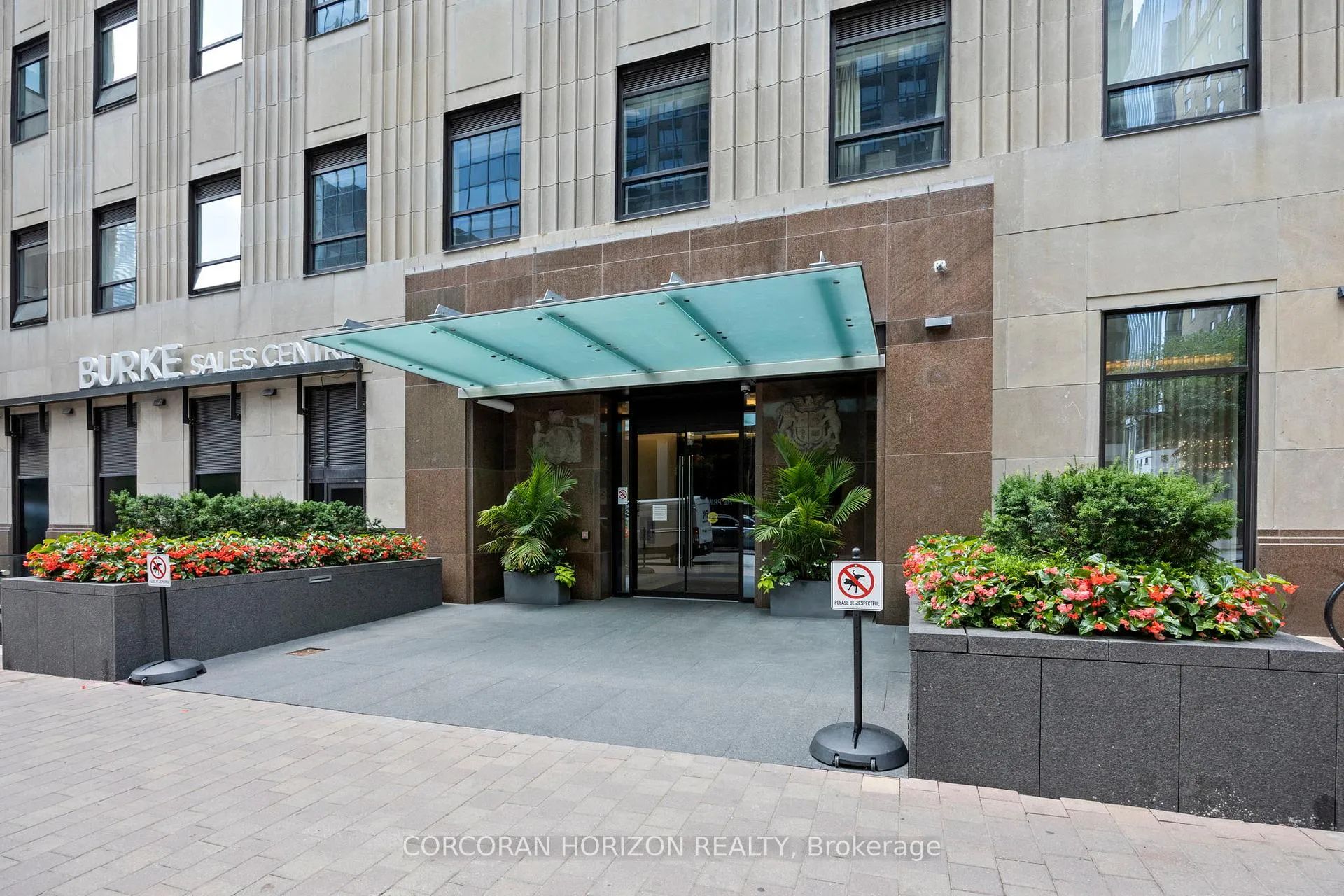 Photo 39 of Unit SPH5601, 88 Scott Street, Toronto, Church-Yonge Corridor — HOMEH