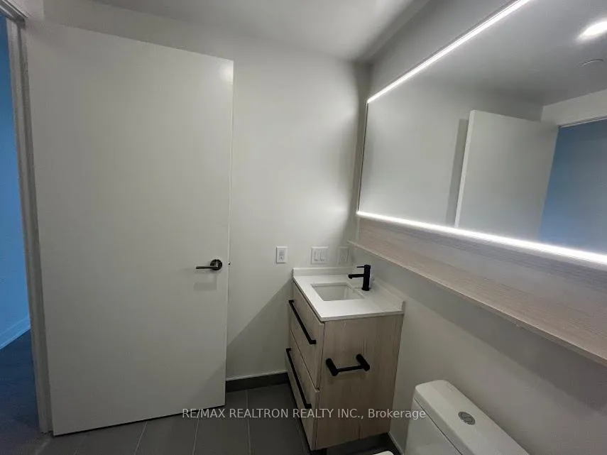 Photo 8 of Unit 1206, 425 Front Street E, Toronto, Waterfront Communities — HOMEH