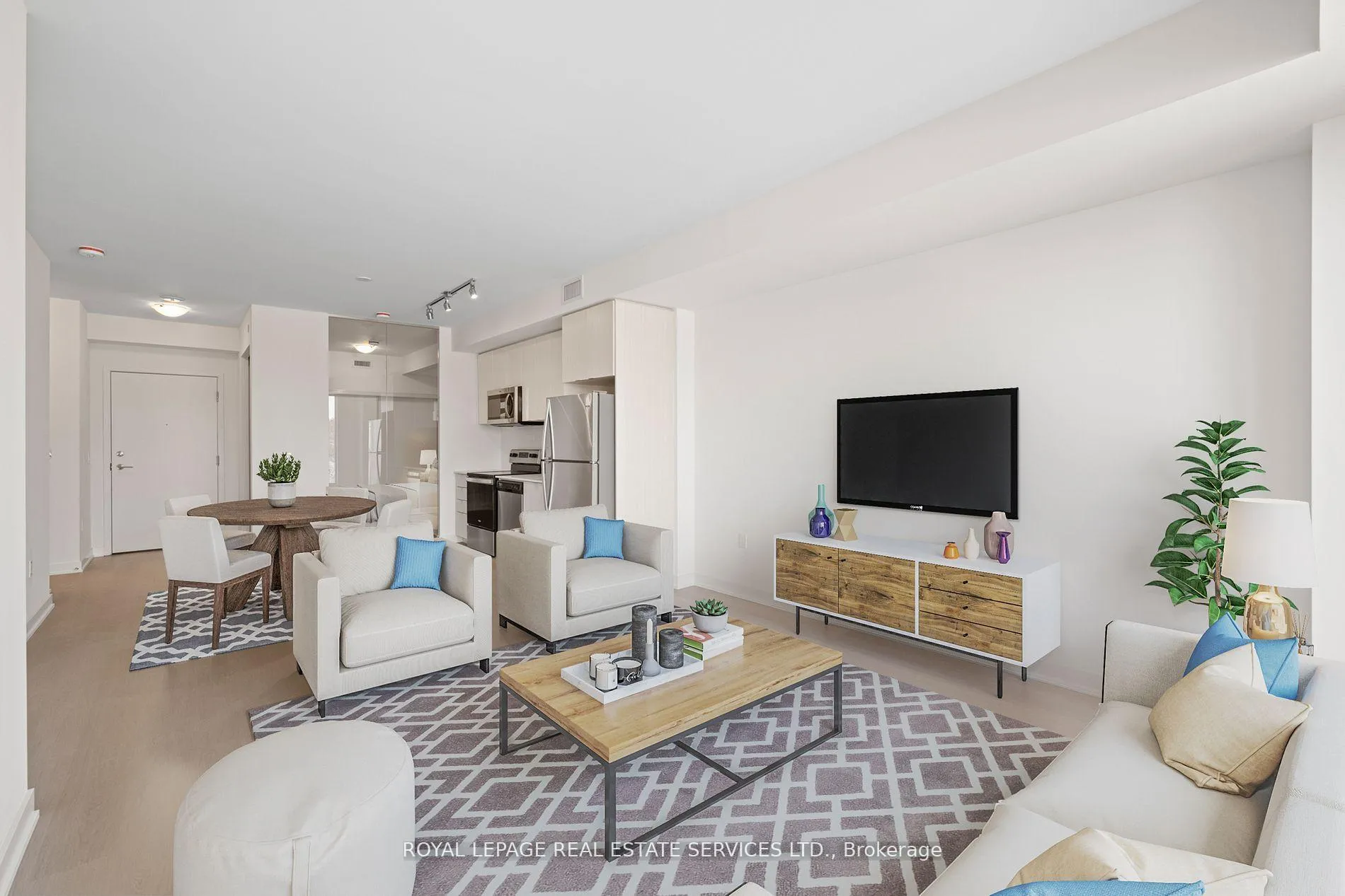Photo 4 of Unit 314, 859 The Queensway, Etobicoke, Stonegate-Queensway — HOMEH