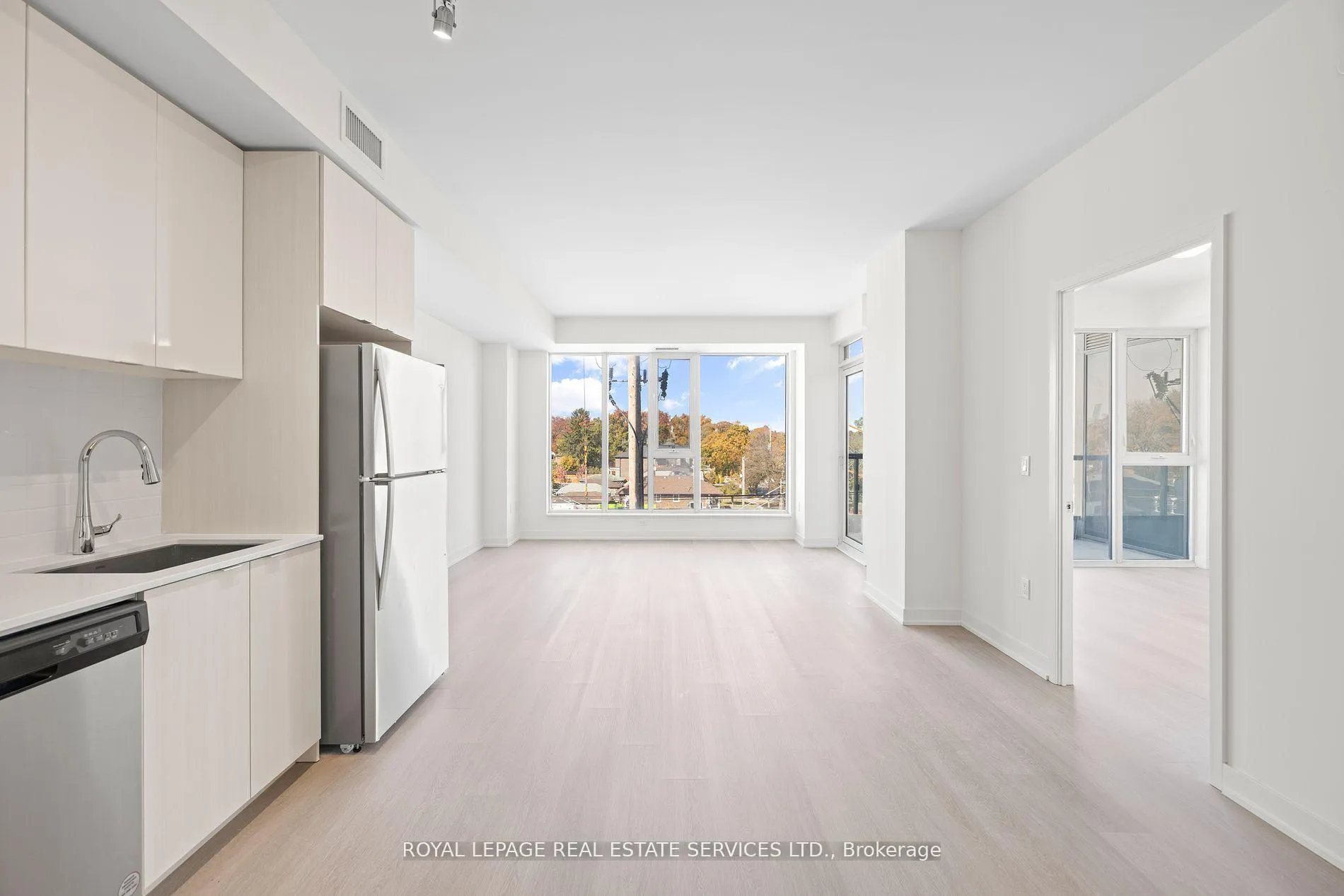 Photo 12 of Unit 314, 859 The Queensway, Etobicoke, Stonegate-Queensway — HOMEH