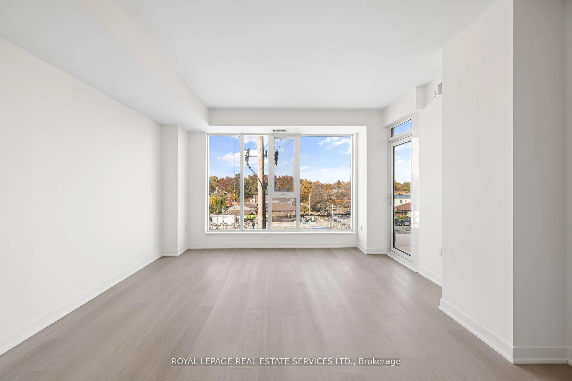 Photo 13 of Unit 314, 859 The Queensway, Etobicoke, Stonegate-Queensway — HOMEH