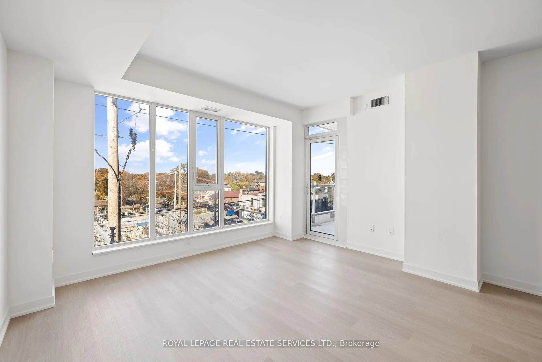 Photo 15 of Unit 314, 859 The Queensway, Etobicoke, Stonegate-Queensway — HOMEH