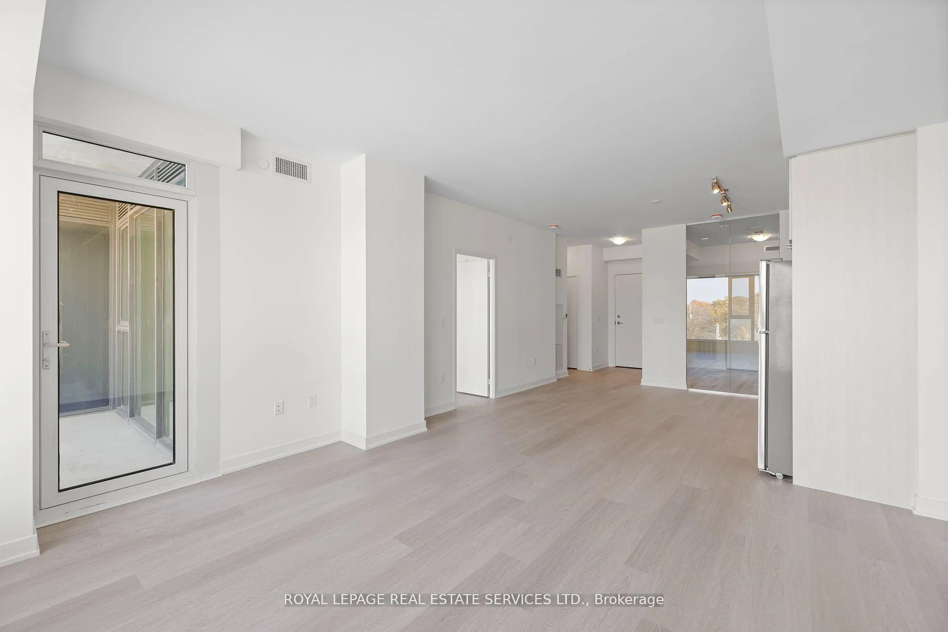 Photo 16 of Unit 314, 859 The Queensway, Etobicoke, Stonegate-Queensway — HOMEH