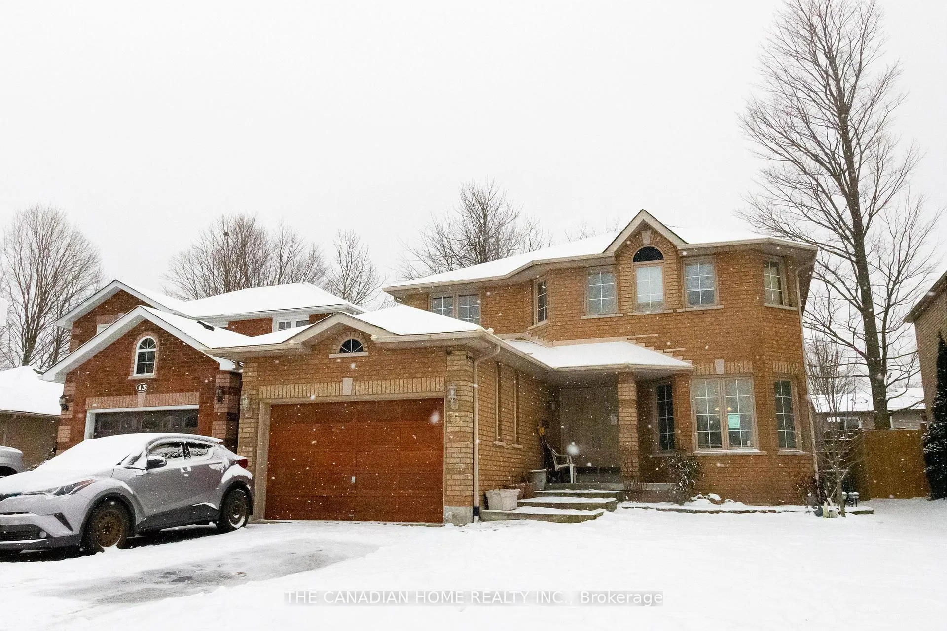 Photo 2 of 15 Mcveigh Drive, Barrie, Northwest — HOMEH