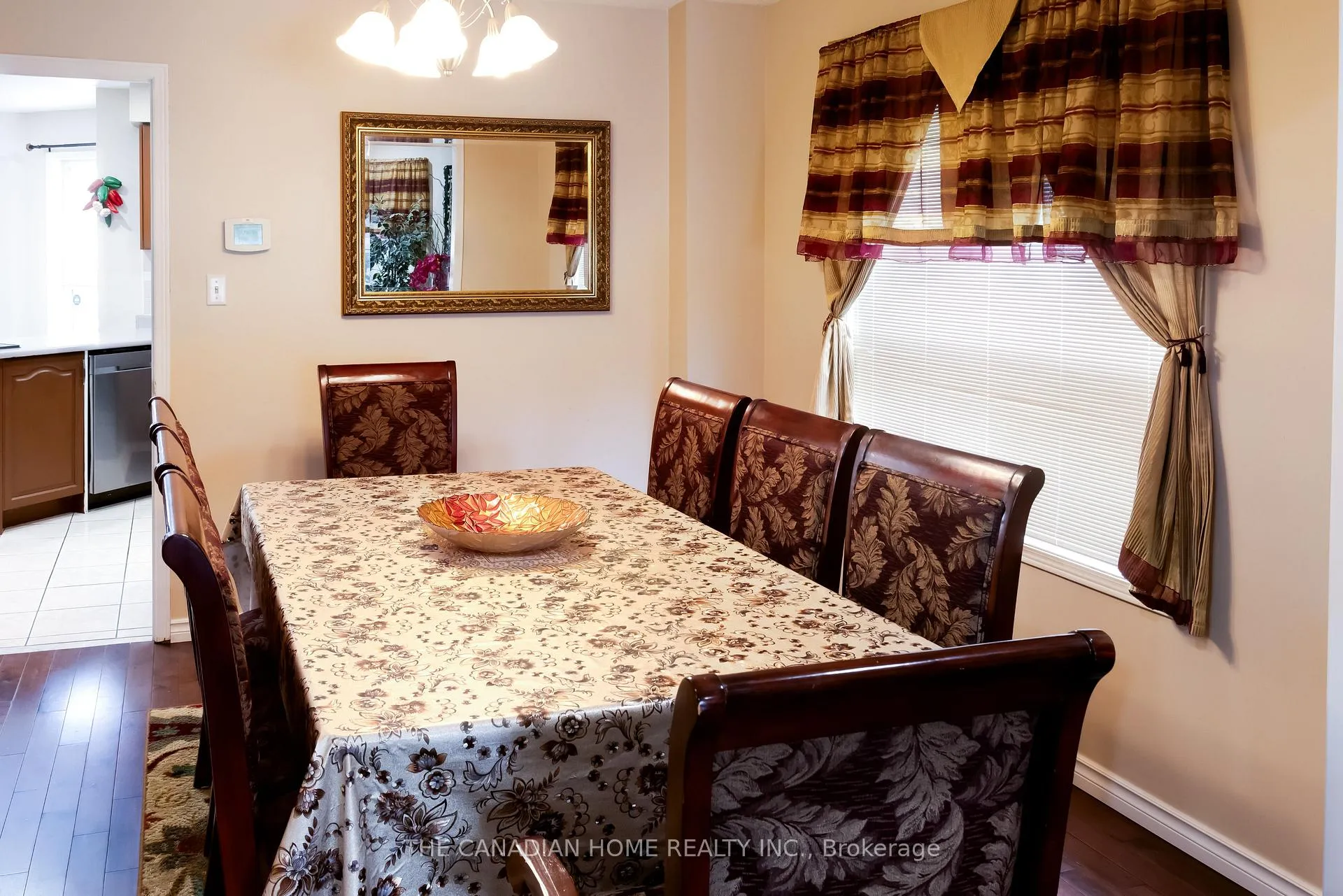 Photo 10 of 15 Mcveigh Drive, Barrie, Northwest — HOMEH