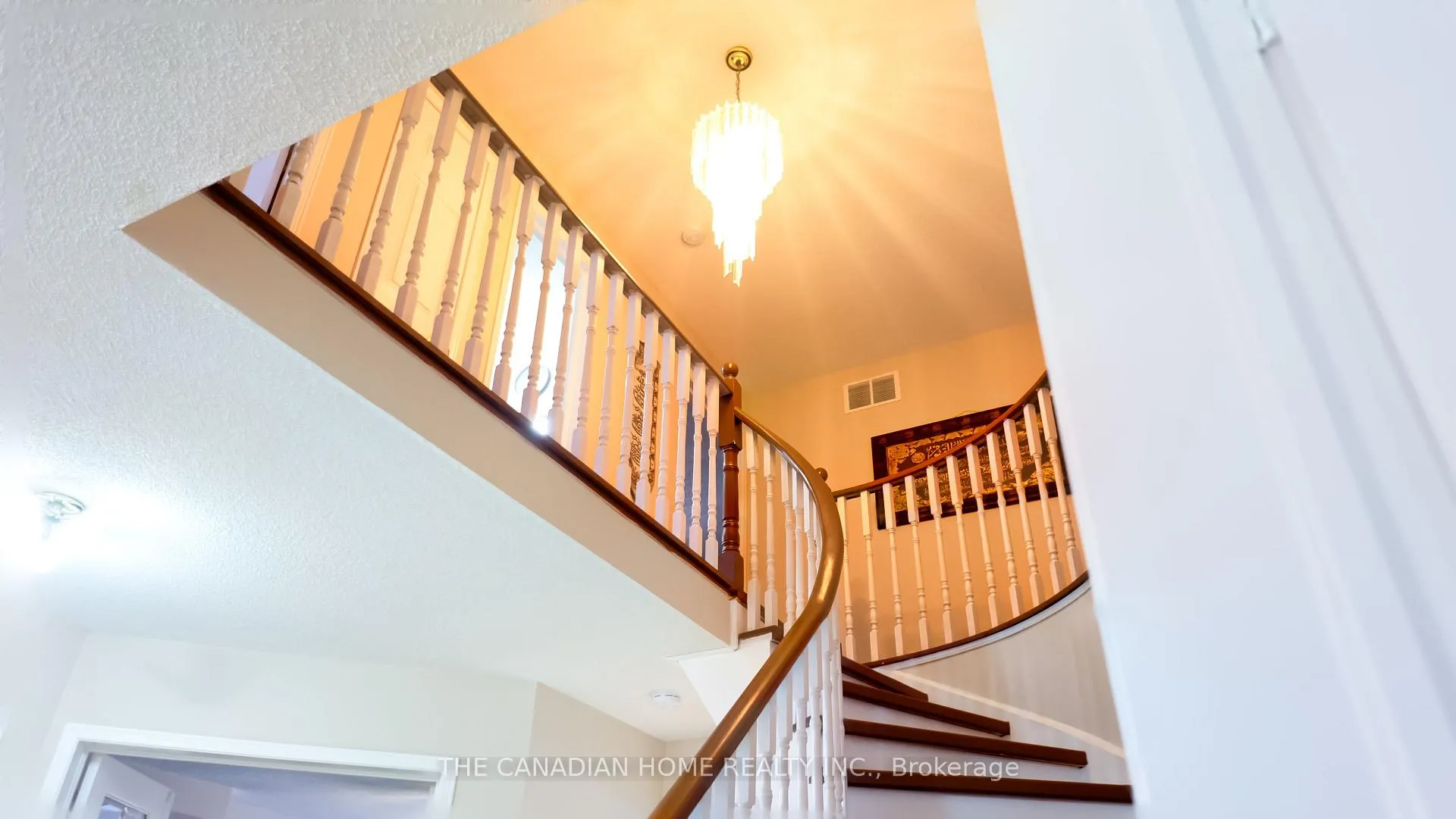 Photo 19 of 15 Mcveigh Drive, Barrie, Northwest — HOMEH