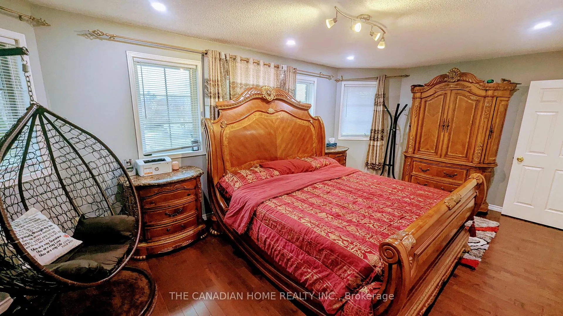 Photo 24 of 15 Mcveigh Drive, Barrie, Northwest — HOMEH