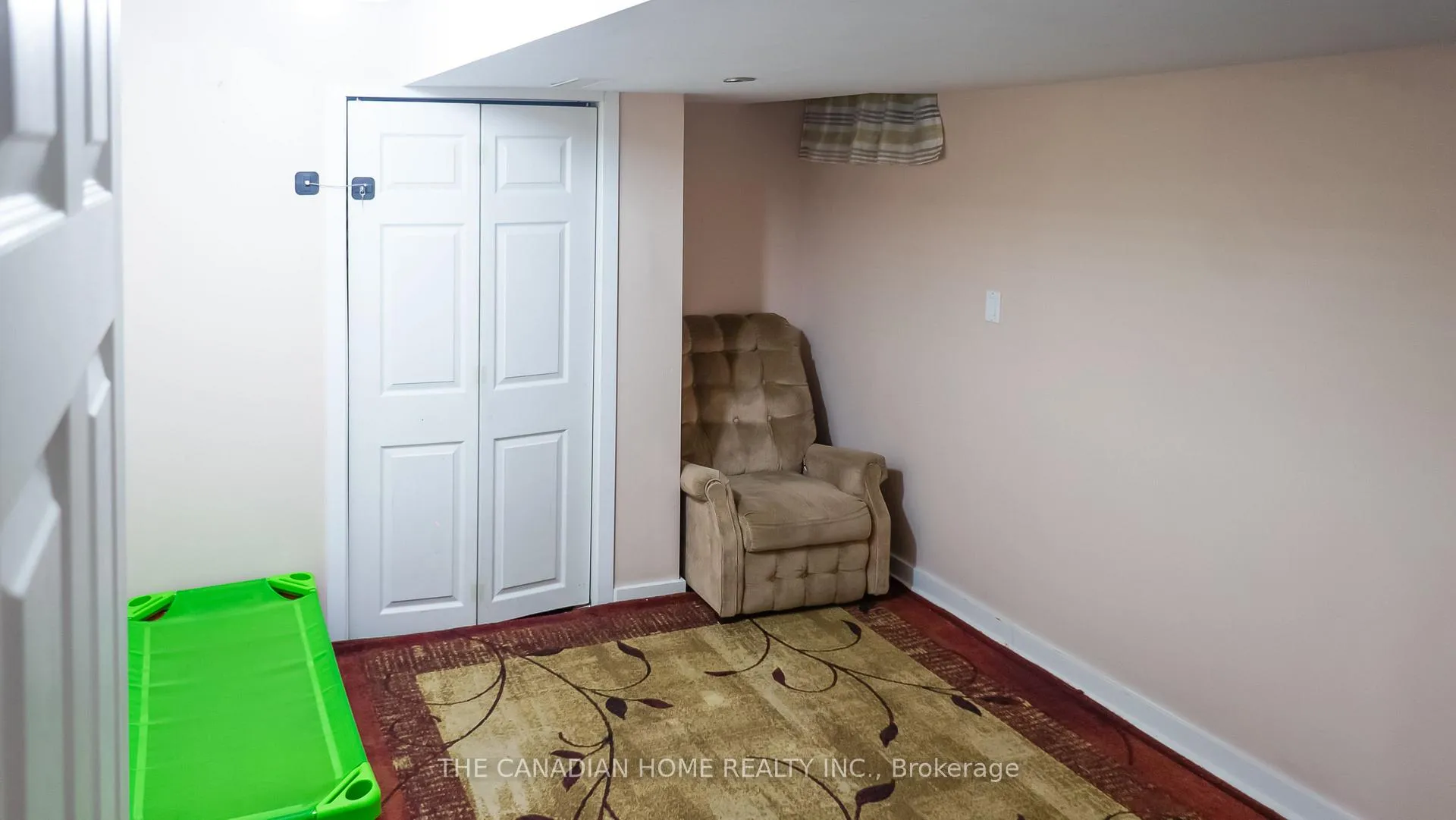 Photo 35 of 15 Mcveigh Drive, Barrie, Northwest — HOMEH