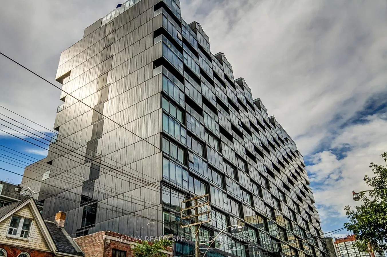 Front of Unit 1227, 629 King Street W