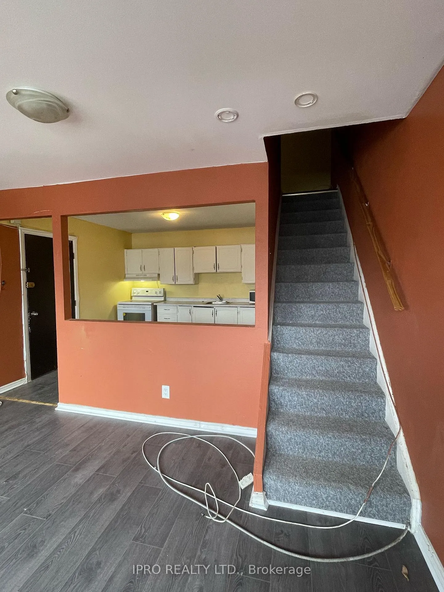 Photo 4 of Unit 1, 1991 Danforth Avenue, Toronto, Danforth — HOMEH