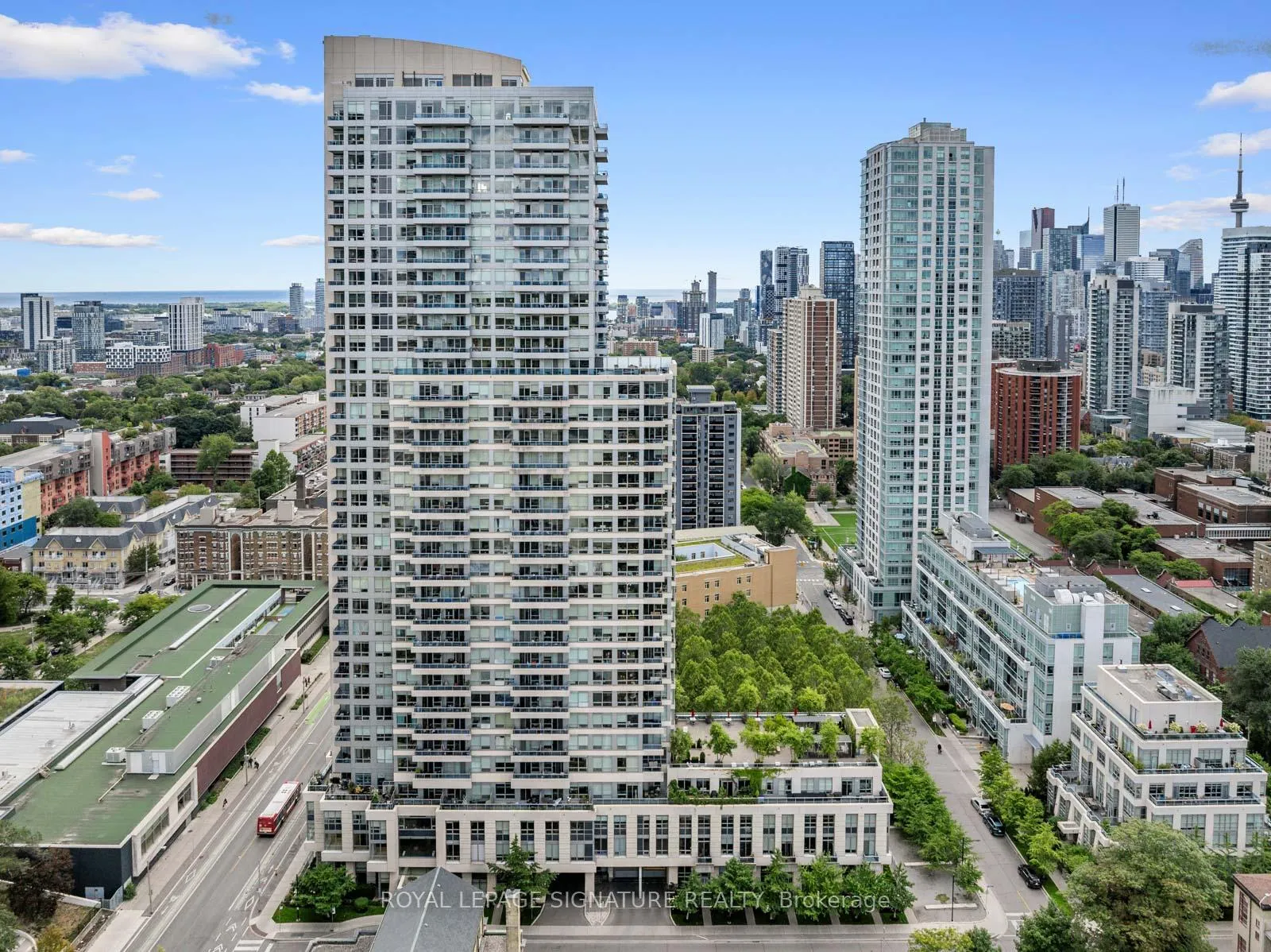 Photo 2 of Unit 3207, 500 Sherbourne Street, Toronto, North St. James Town — HOMEH