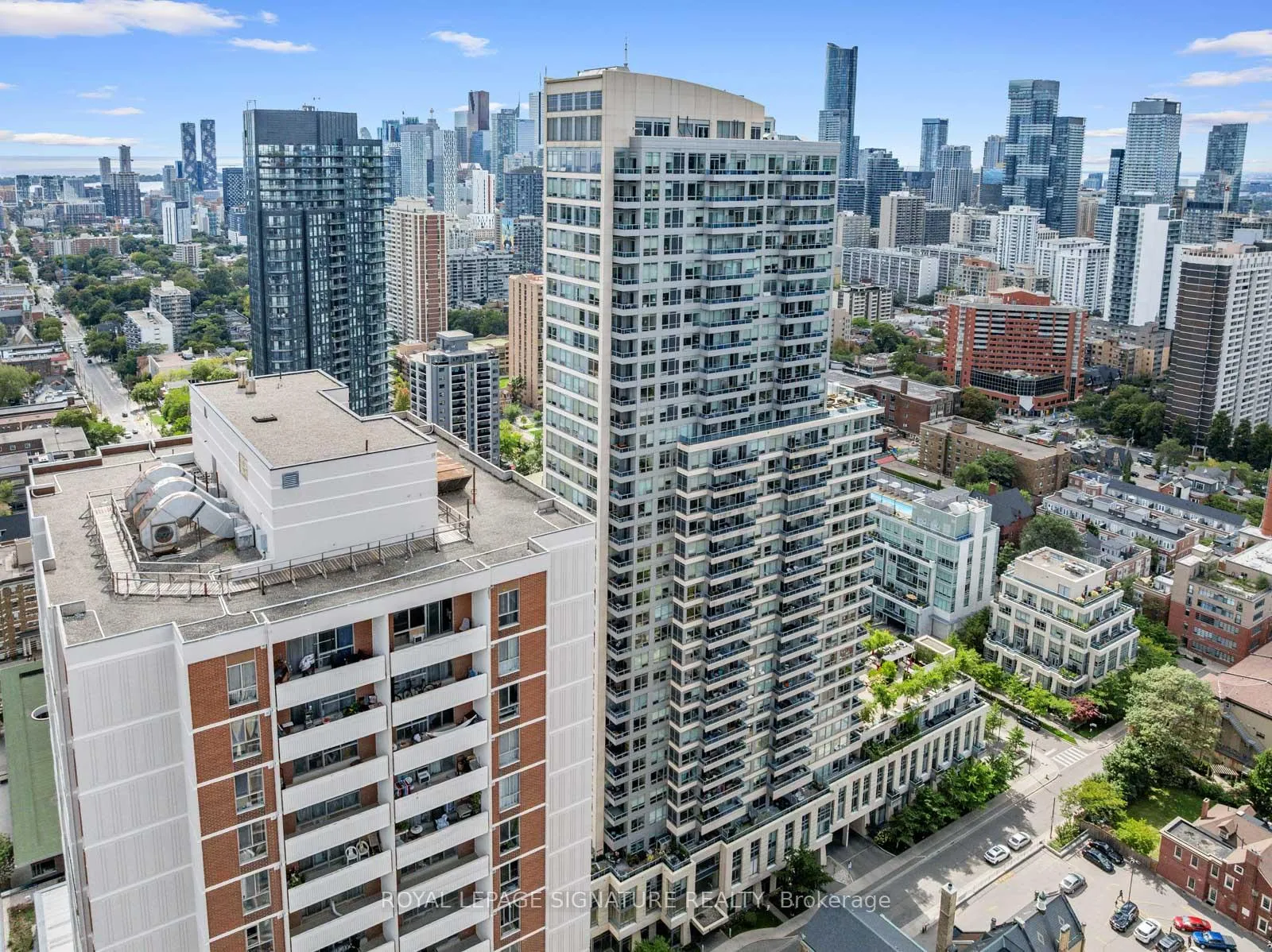 Photo 3 of Unit 3207, 500 Sherbourne Street, Toronto, North St. James Town — HOMEH