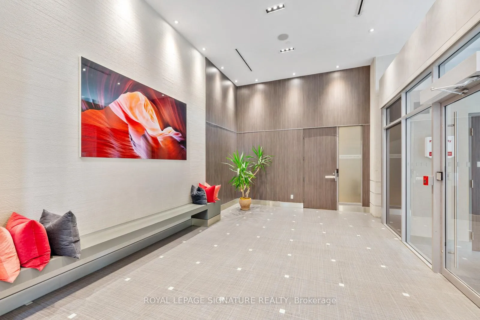 Photo 4 of Unit 3207, 500 Sherbourne Street, Toronto, North St. James Town — HOMEH