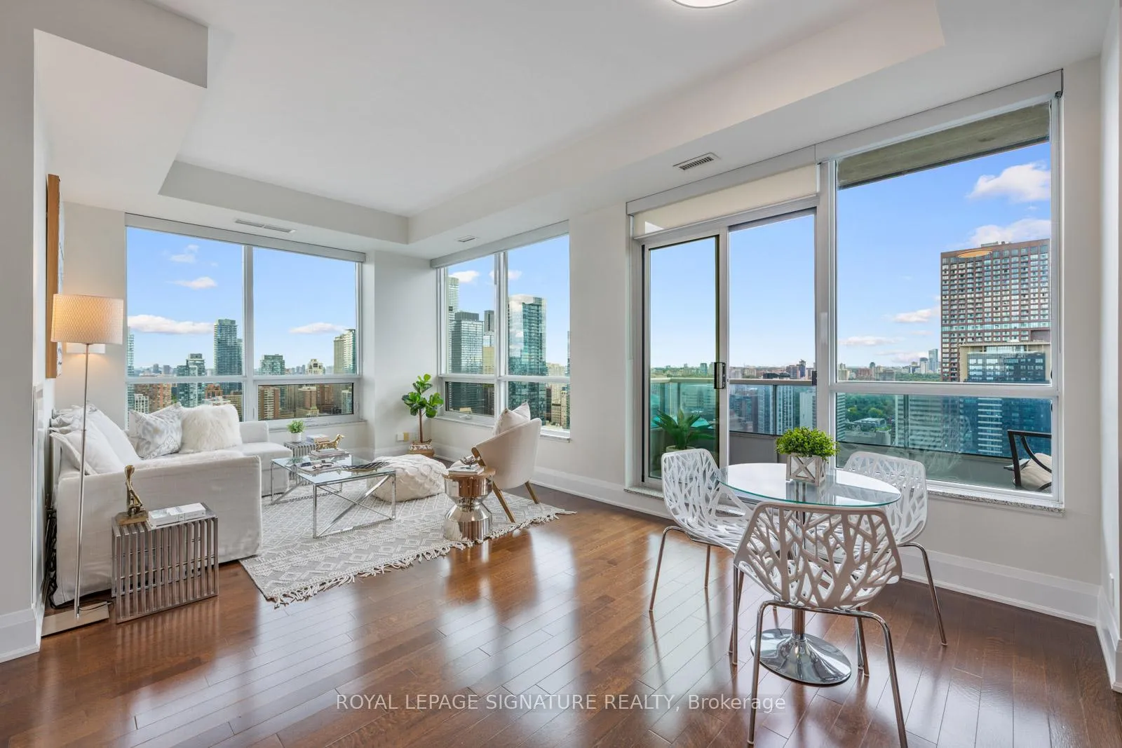 Photo 8 of Unit 3207, 500 Sherbourne Street, Toronto, North St. James Town — HOMEH